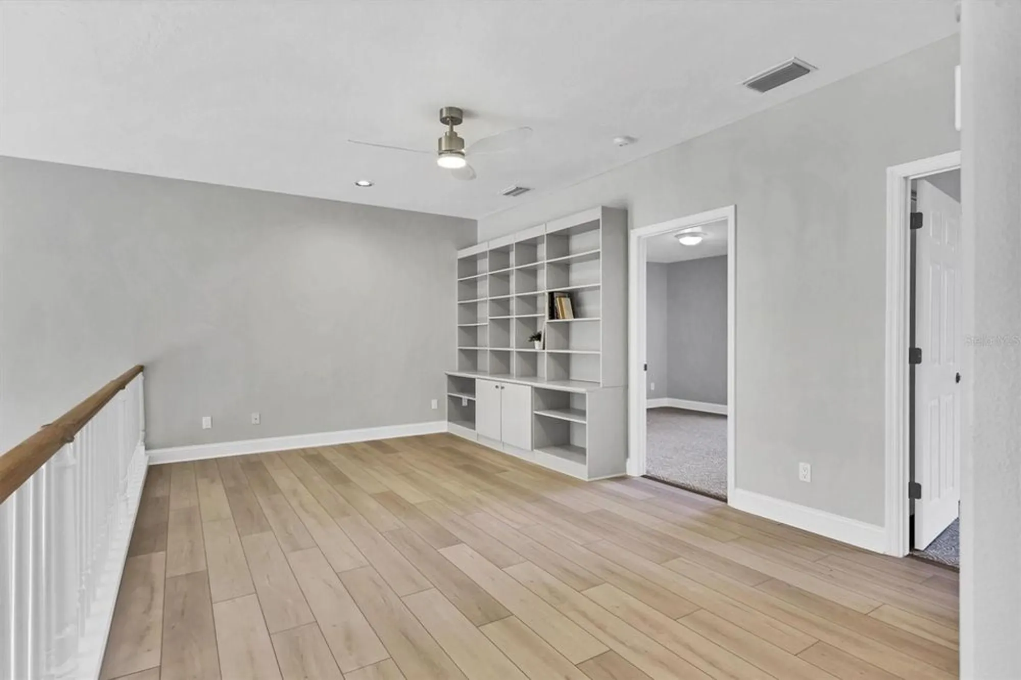 Property Slideshow image 31 of 71 | 1703 starling dr # 1703, Sarasota, FL, 34231