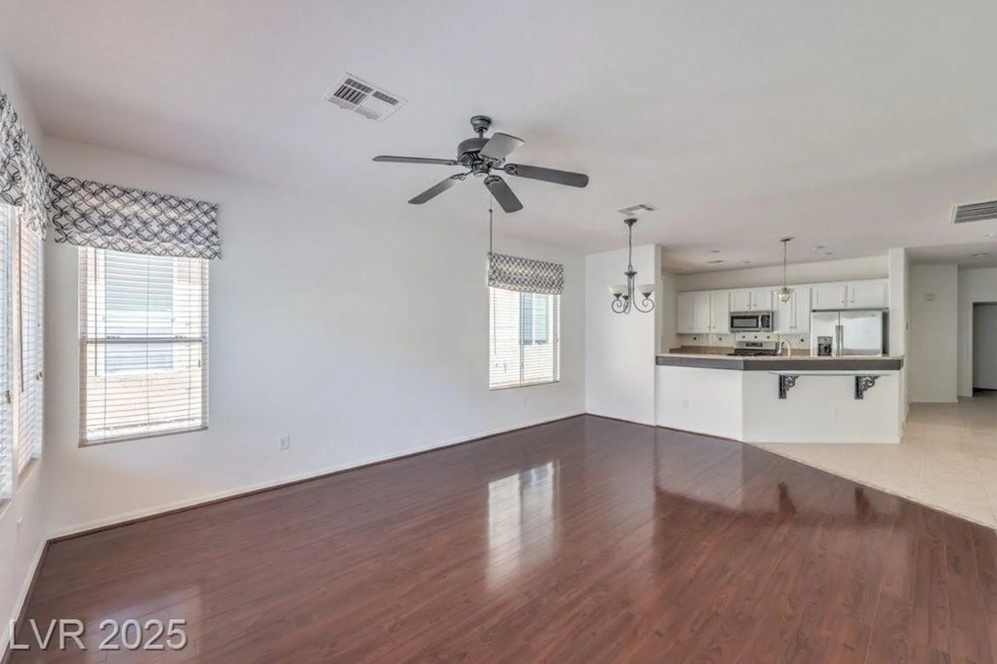 Property Slideshow image 15 of 32 | 5389 progresso st, Las Vegas, NV, 89135