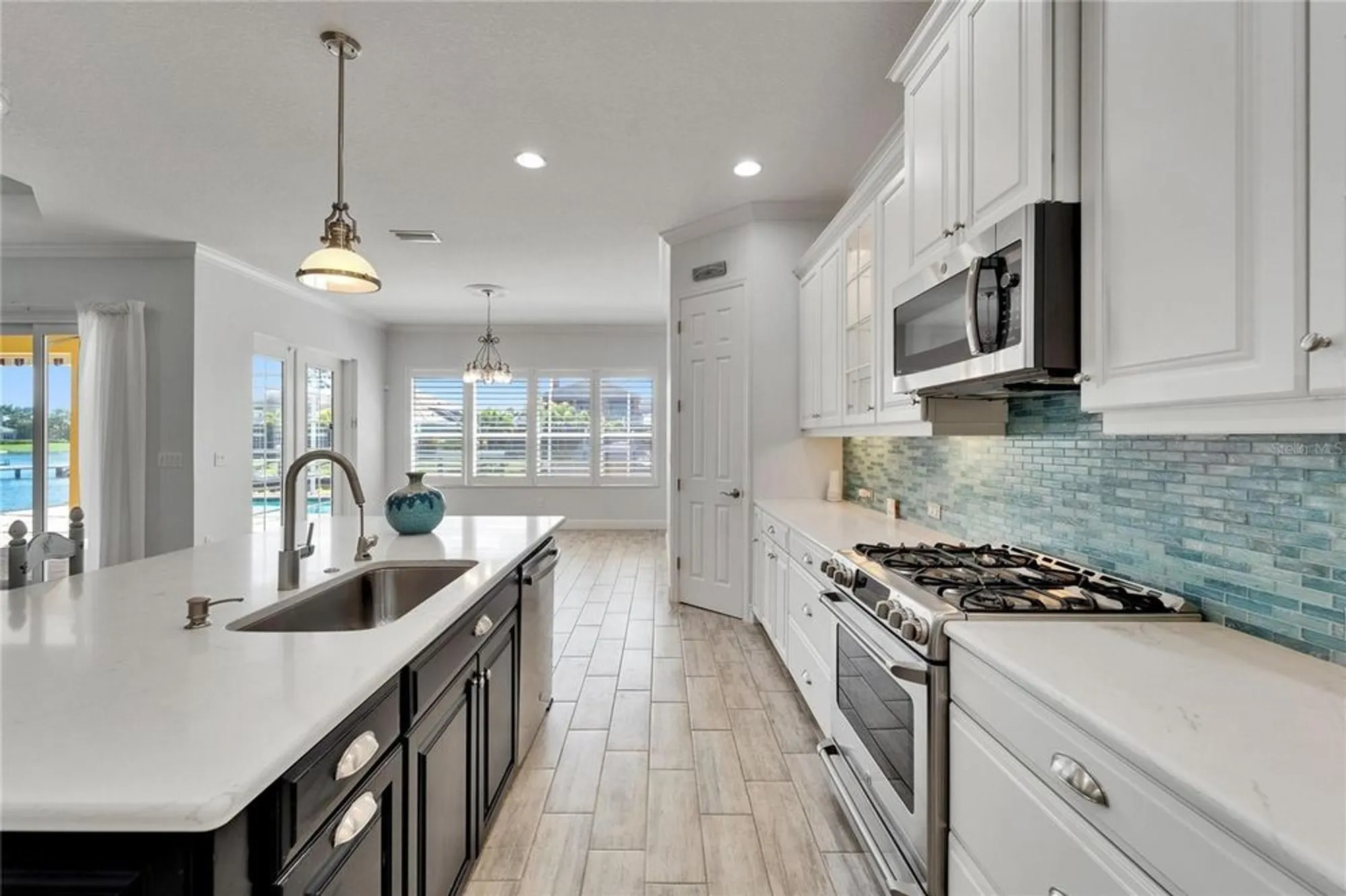 Property Slideshow image 12 of 80 | 721 manns harbor dr, Apollo Beach, FL, 33572