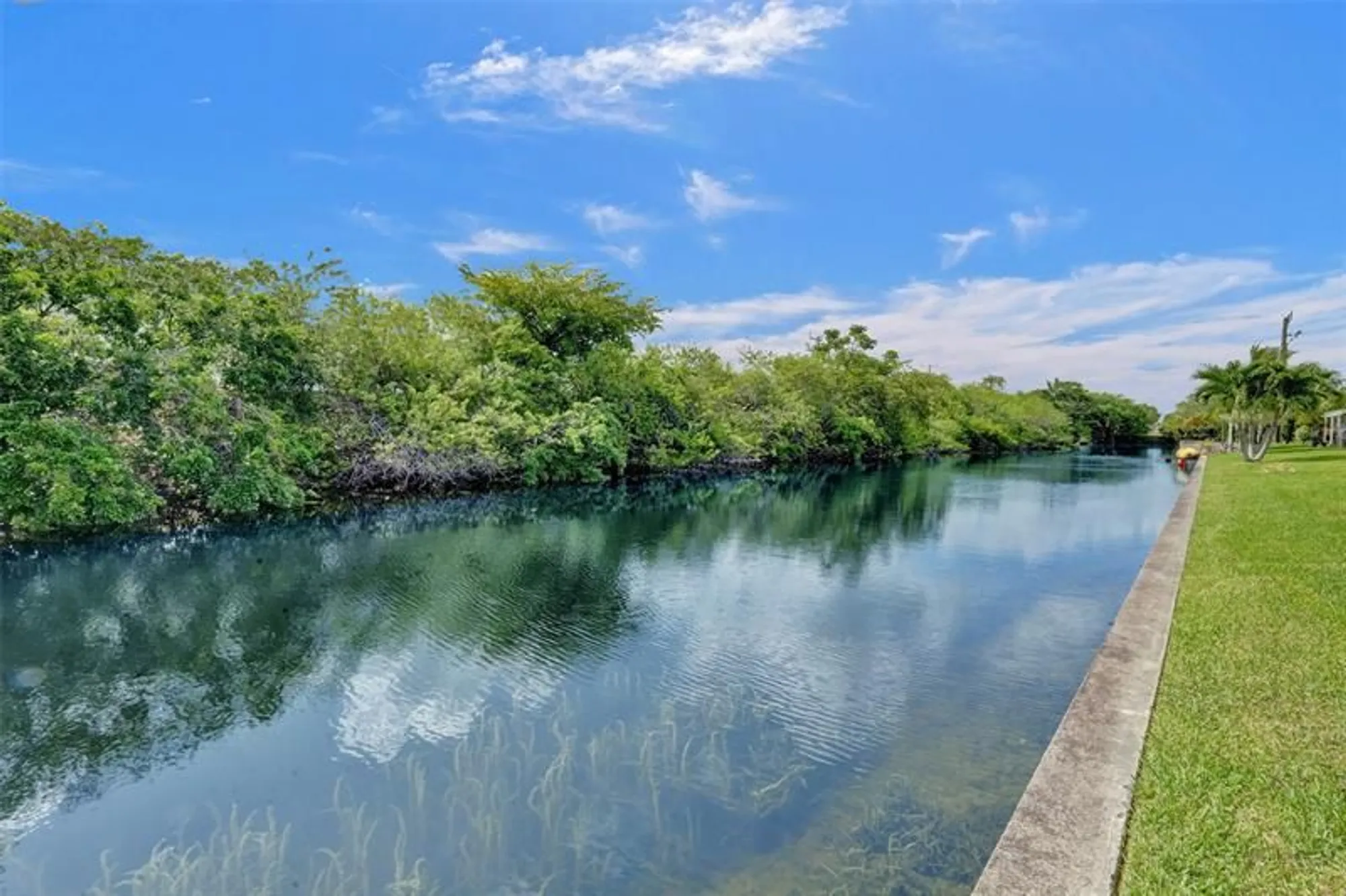 Property Slideshow image 33 of 46 | 4712 nw 41st ave, Lauderdale Lakes, FL, 33319