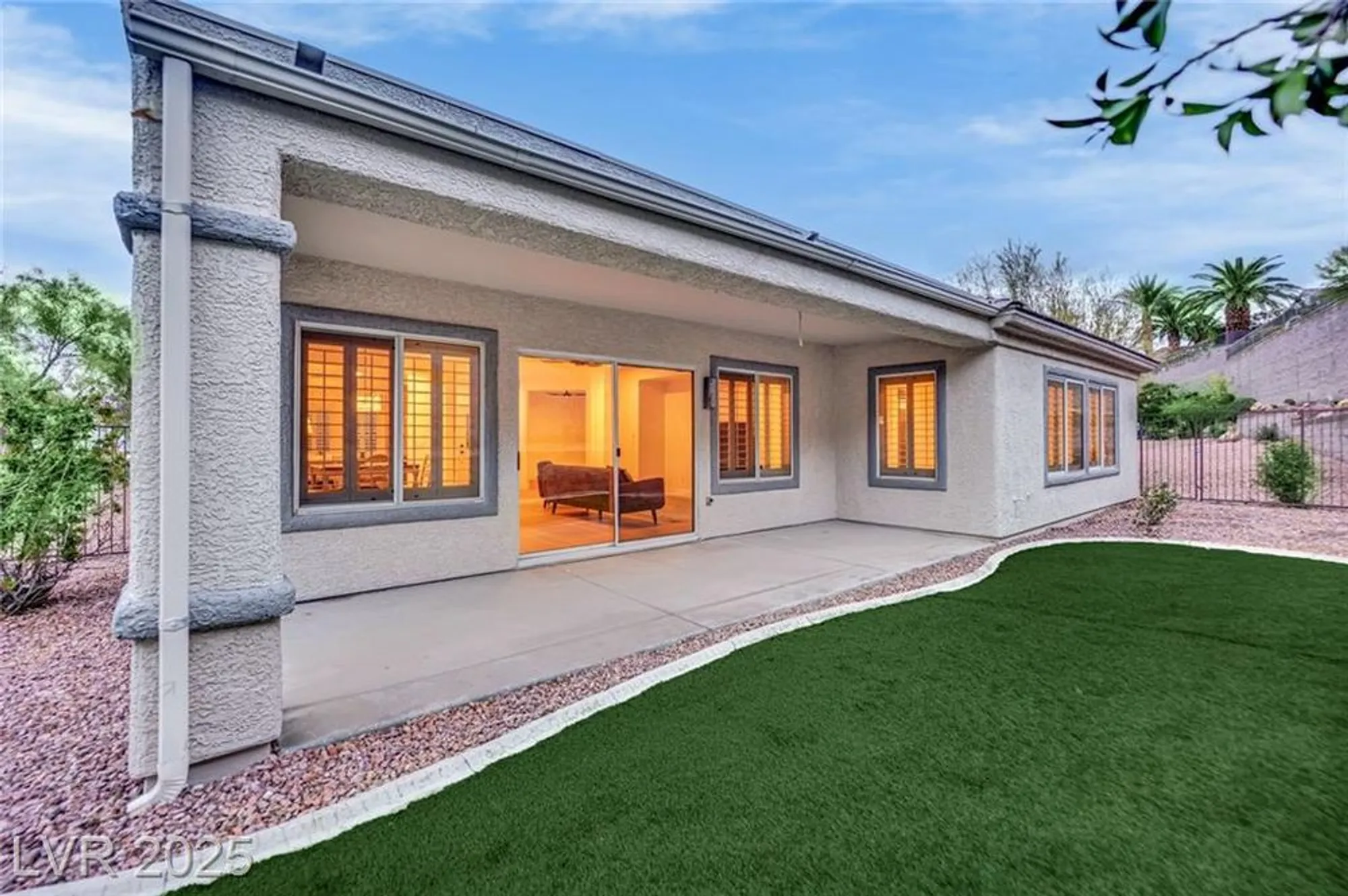 Property Slideshow image 24 of 37 | 1668 wellington springs ave, Henderson, NV, 89052