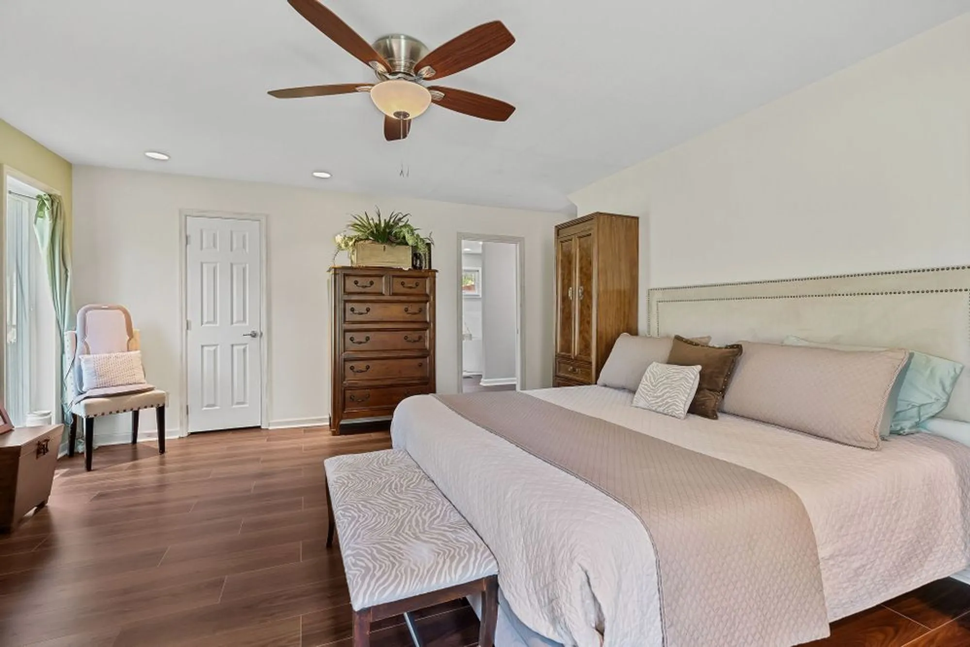 Property Slideshow image 30 of 48 | 304 saint george dr, Crossville, TN, 38558