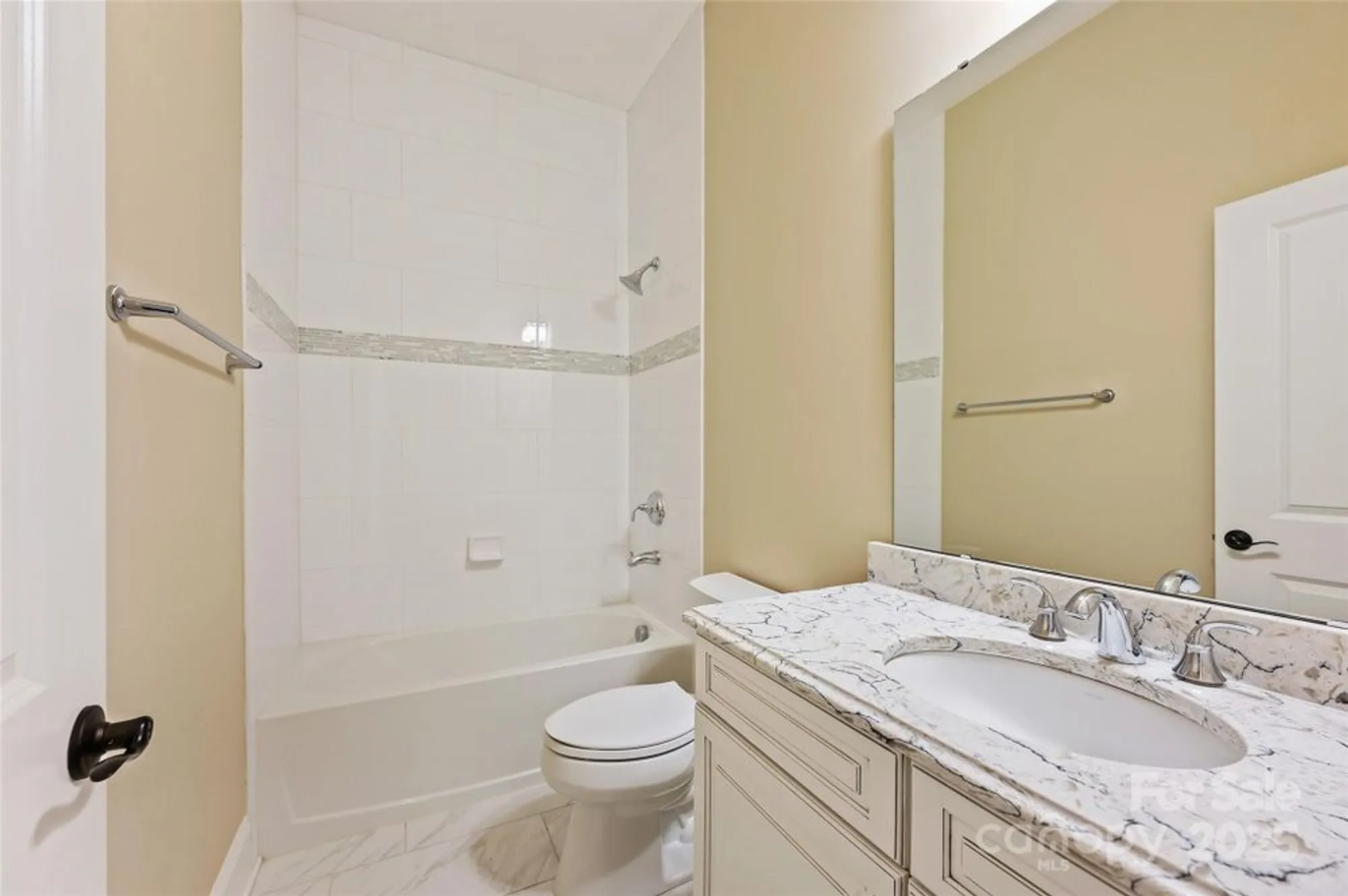 Property Slideshow image 18 of 27 | 14629 glen valley ct, Charlotte, NC, 28278
