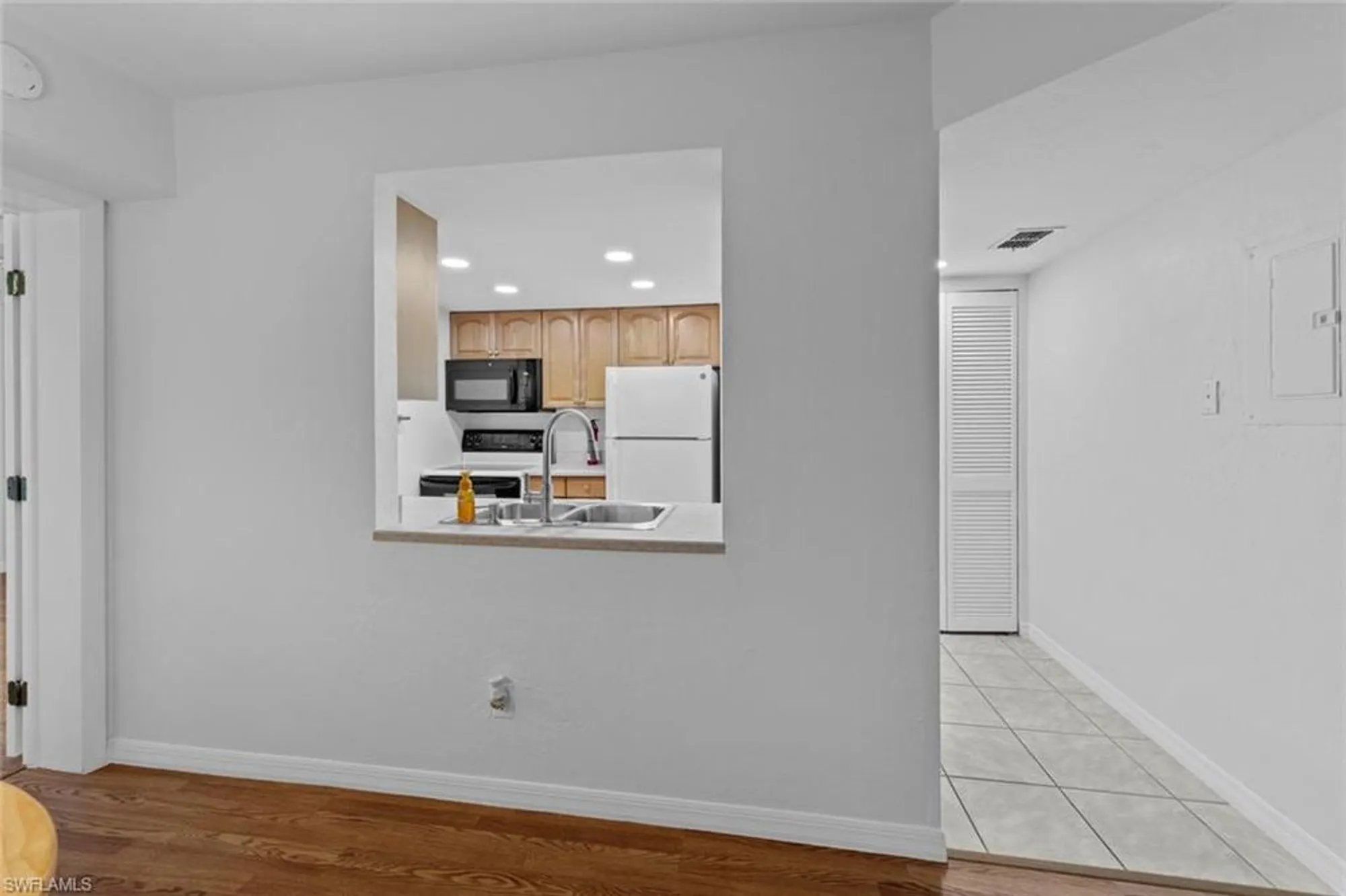 Property Slideshow image 16 of 34 | 13240 white marsh ln 3120, Fort Myers, FL, 33912