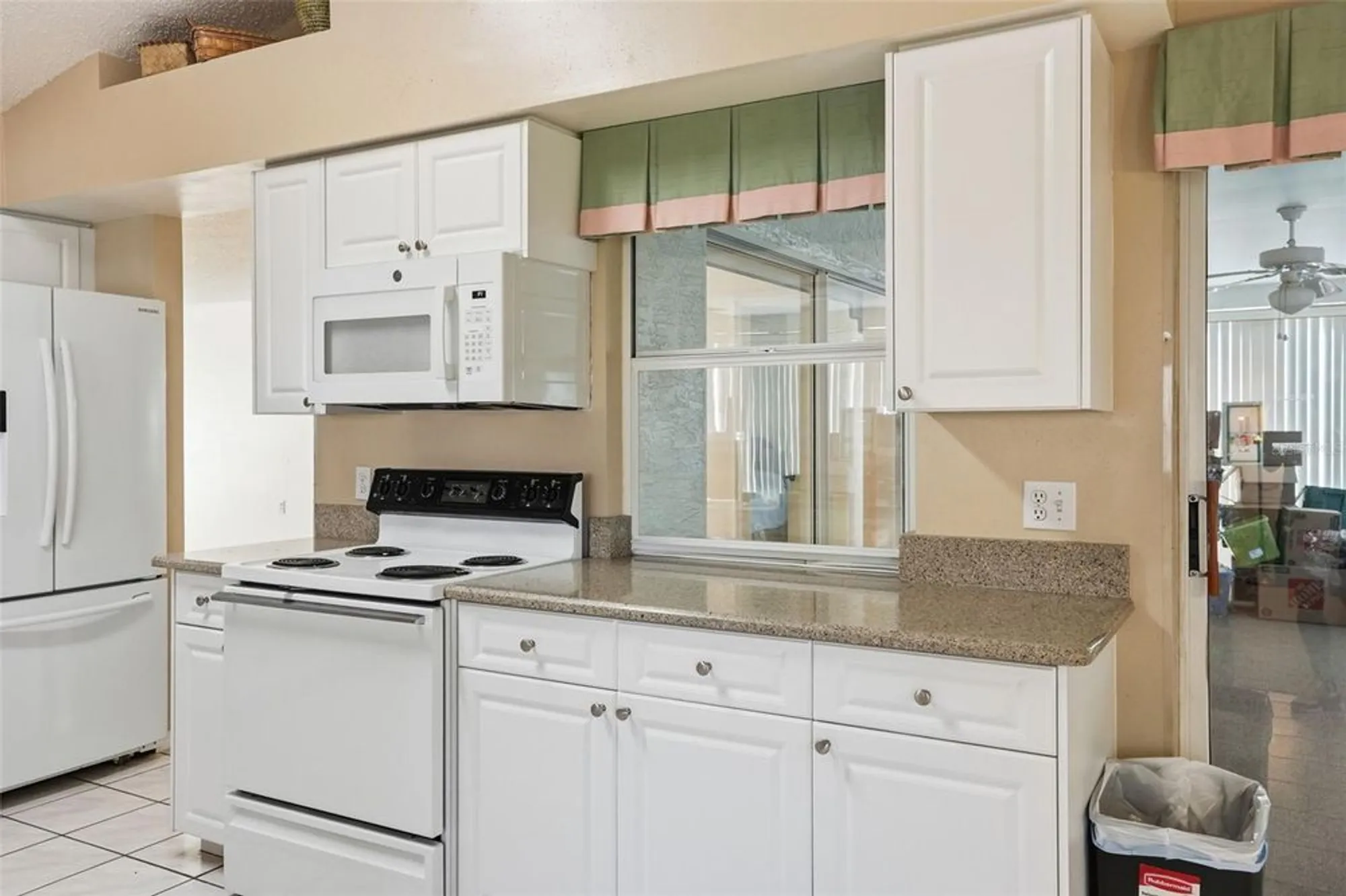 Property Slideshow image 11 of 29 | 2061 terrace view ln, Spring Hill, FL, 34606