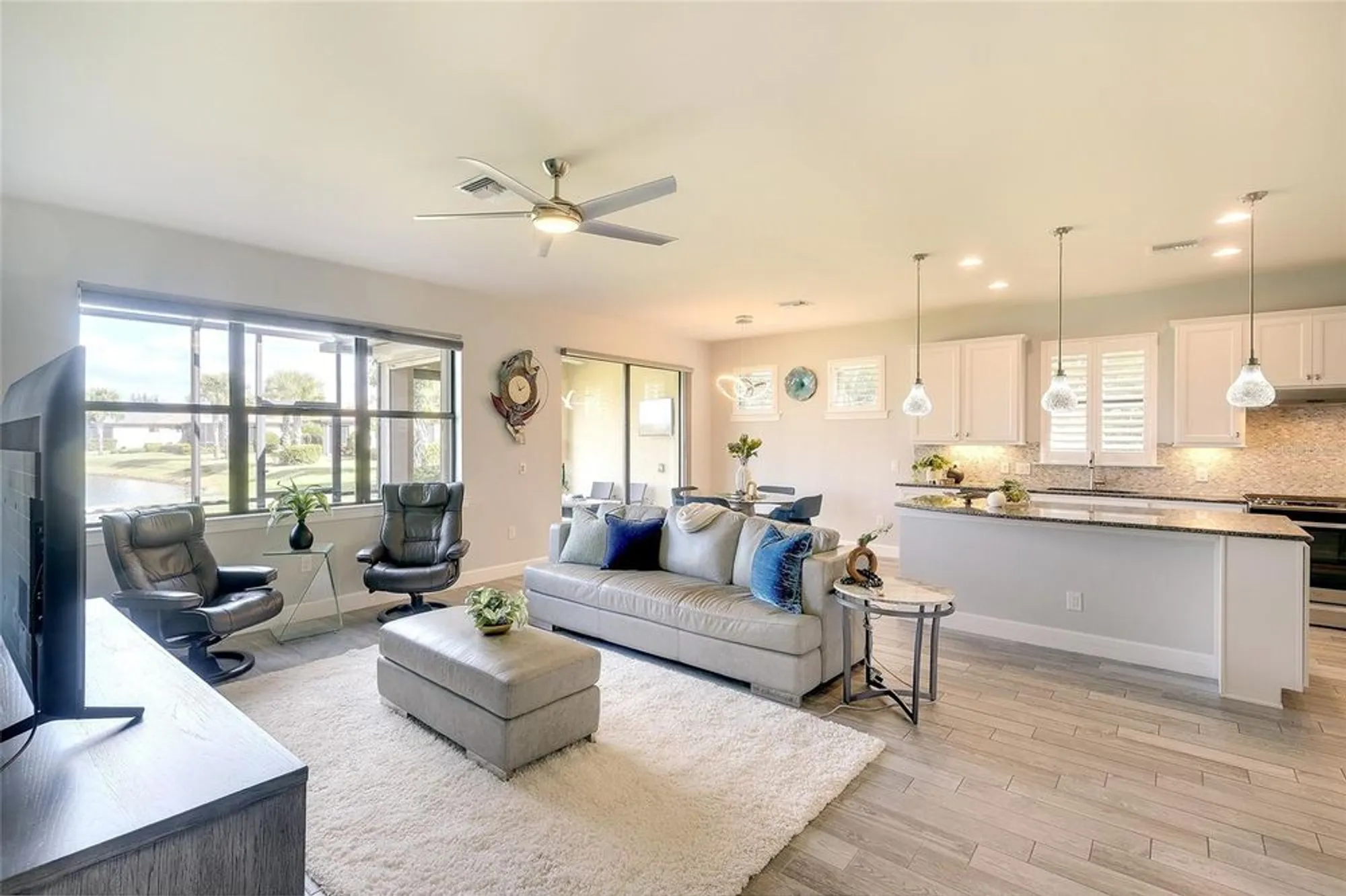 Property Slideshow image 19 of 51 | 16745 ellsworth ave, Bradenton, FL, 34202