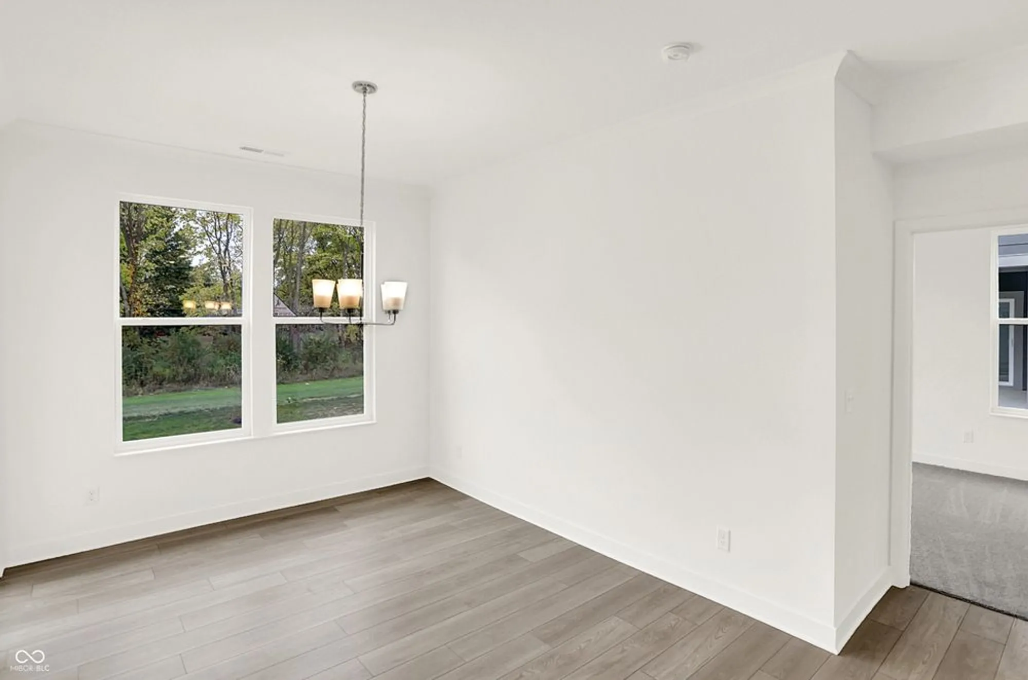 Property Slideshow image 9 of 37 | 5351 nettleton way, Avon, IN, 46123