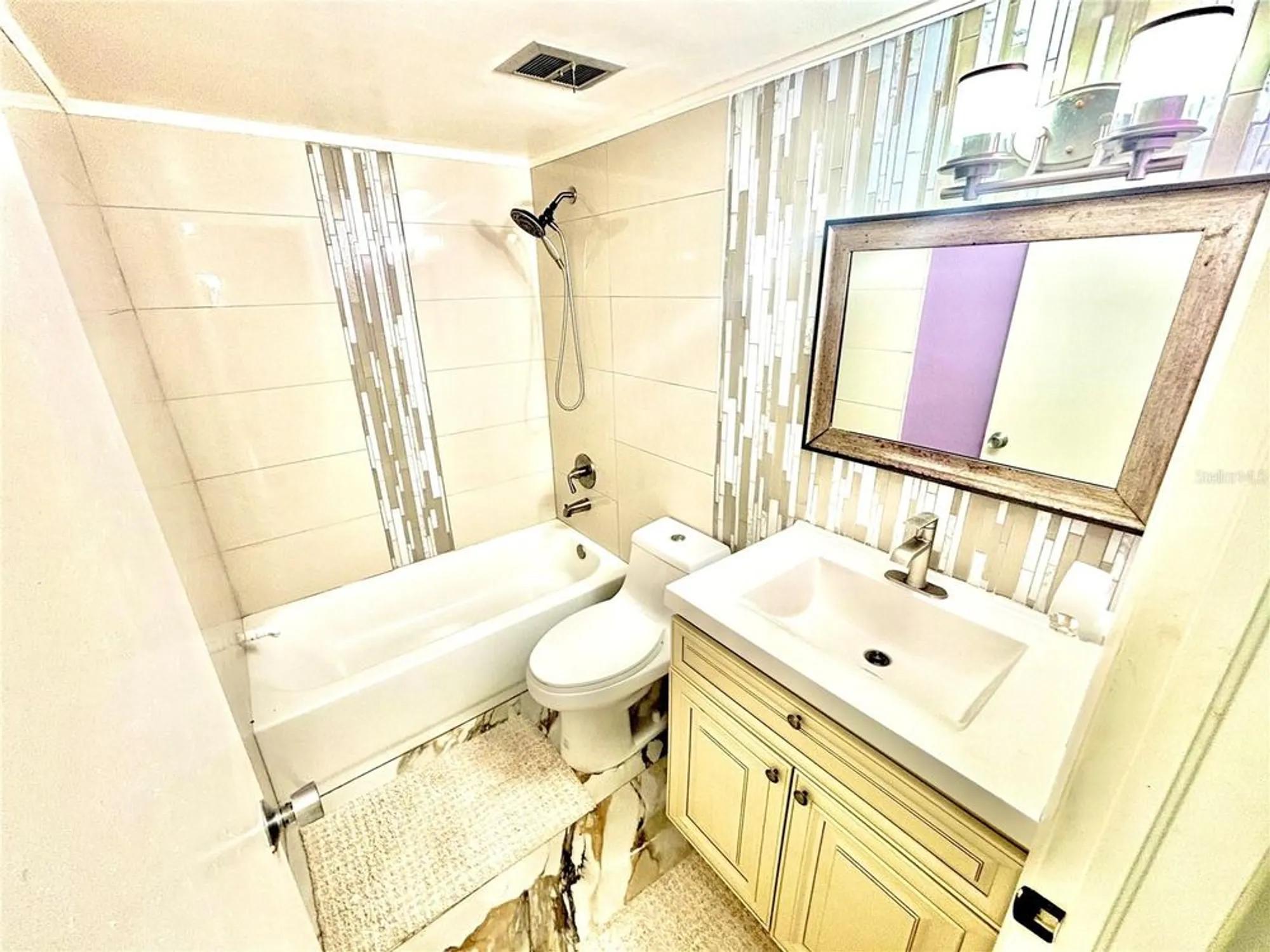 Property Slideshow image 14 of 25 | 24 golfs edge a, West Palm Beach, FL, 33417