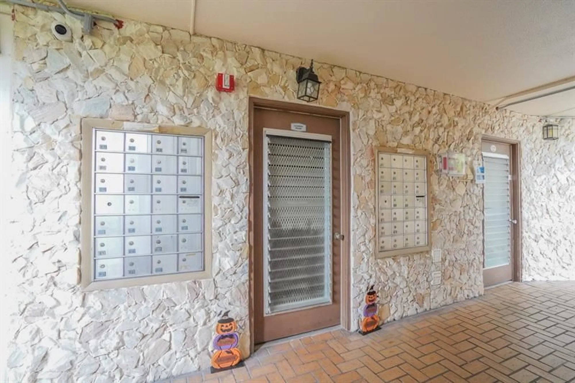 Property Slideshow image 31 of 71 | 3201 portofino pt f1, Coconut Creek, FL, 33066