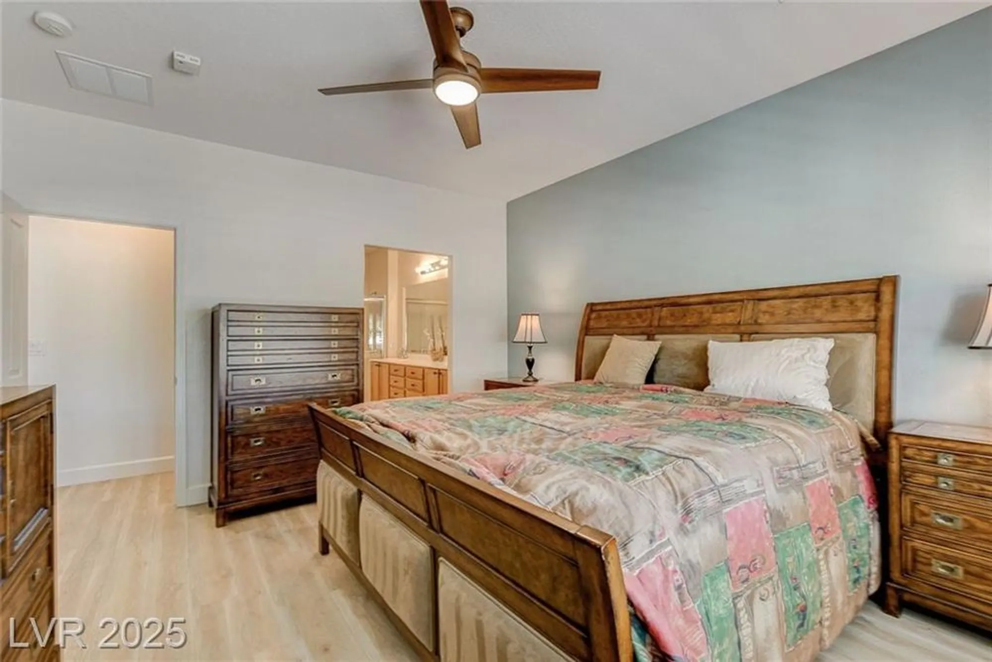 Property Slideshow image 21 of 64 | 7873 broadwing dr, North Las Vegas, NV, 89084