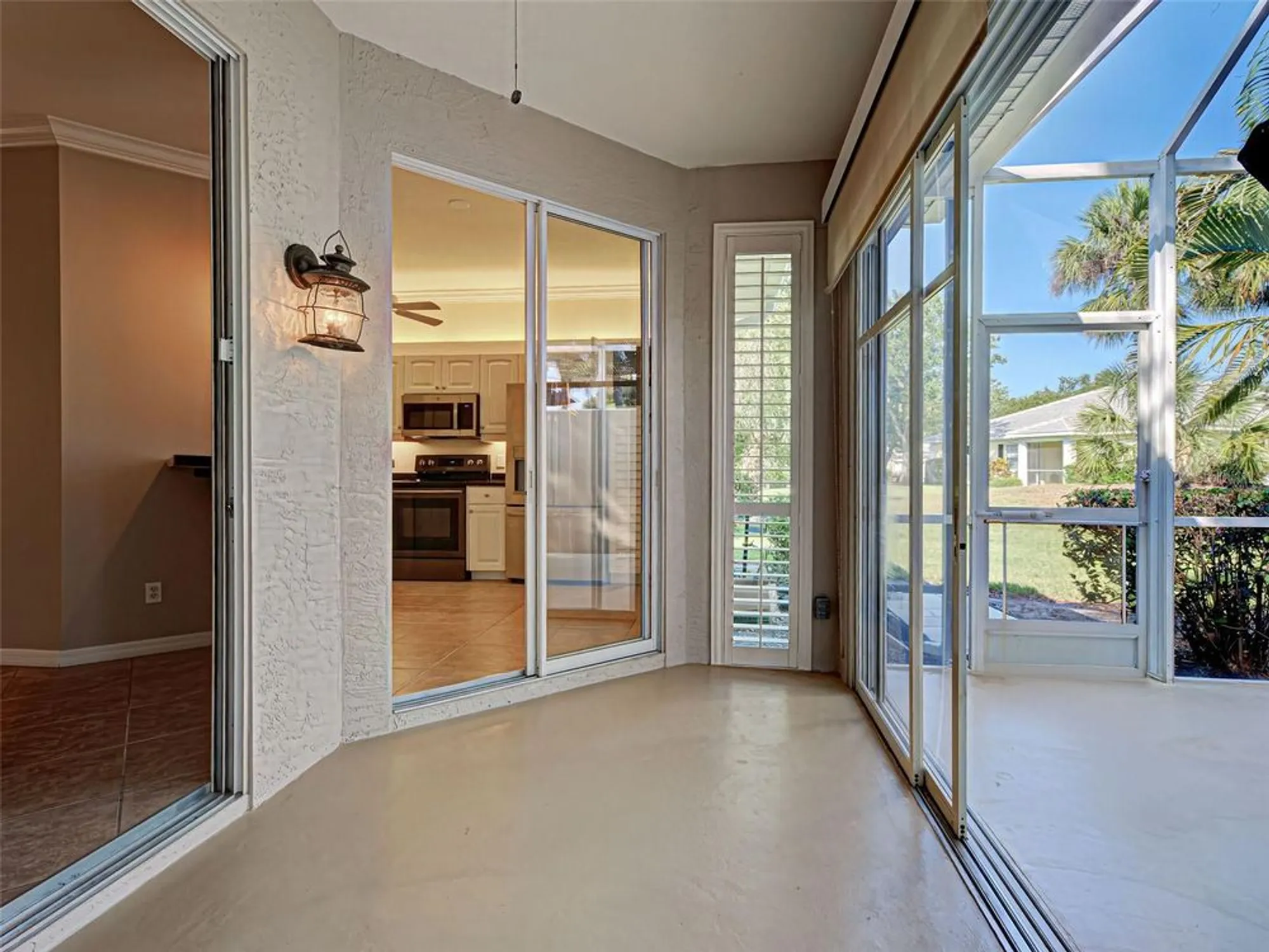 Property Slideshow image 40 of 54 | 912 barclay ct, Venice, FL, 34293