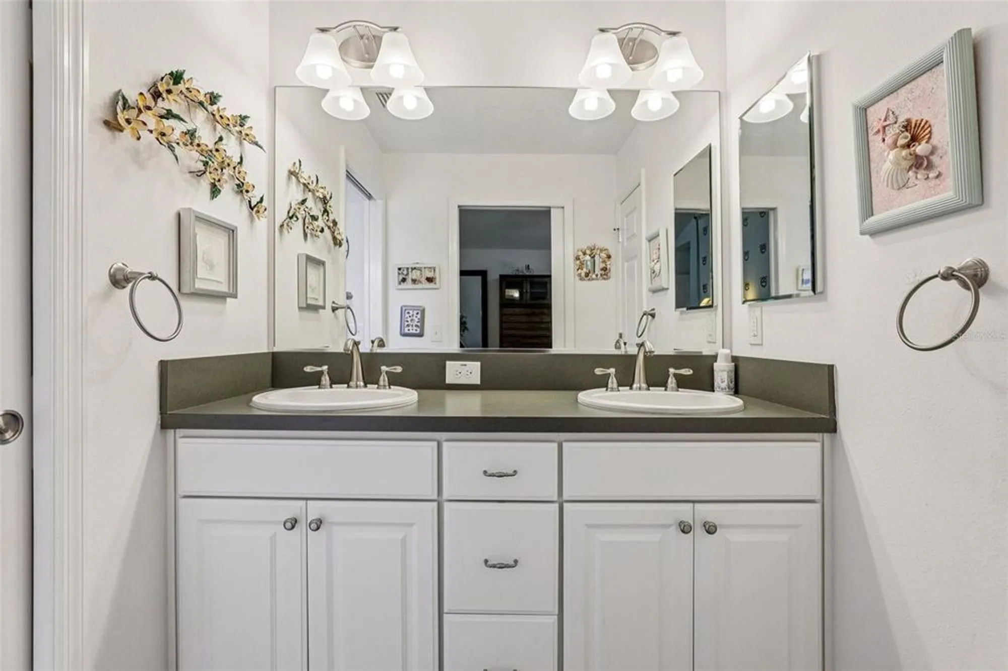 Property Slideshow image 18 of 57 | 703 royal palm ave, Lady Lake, FL, 32159