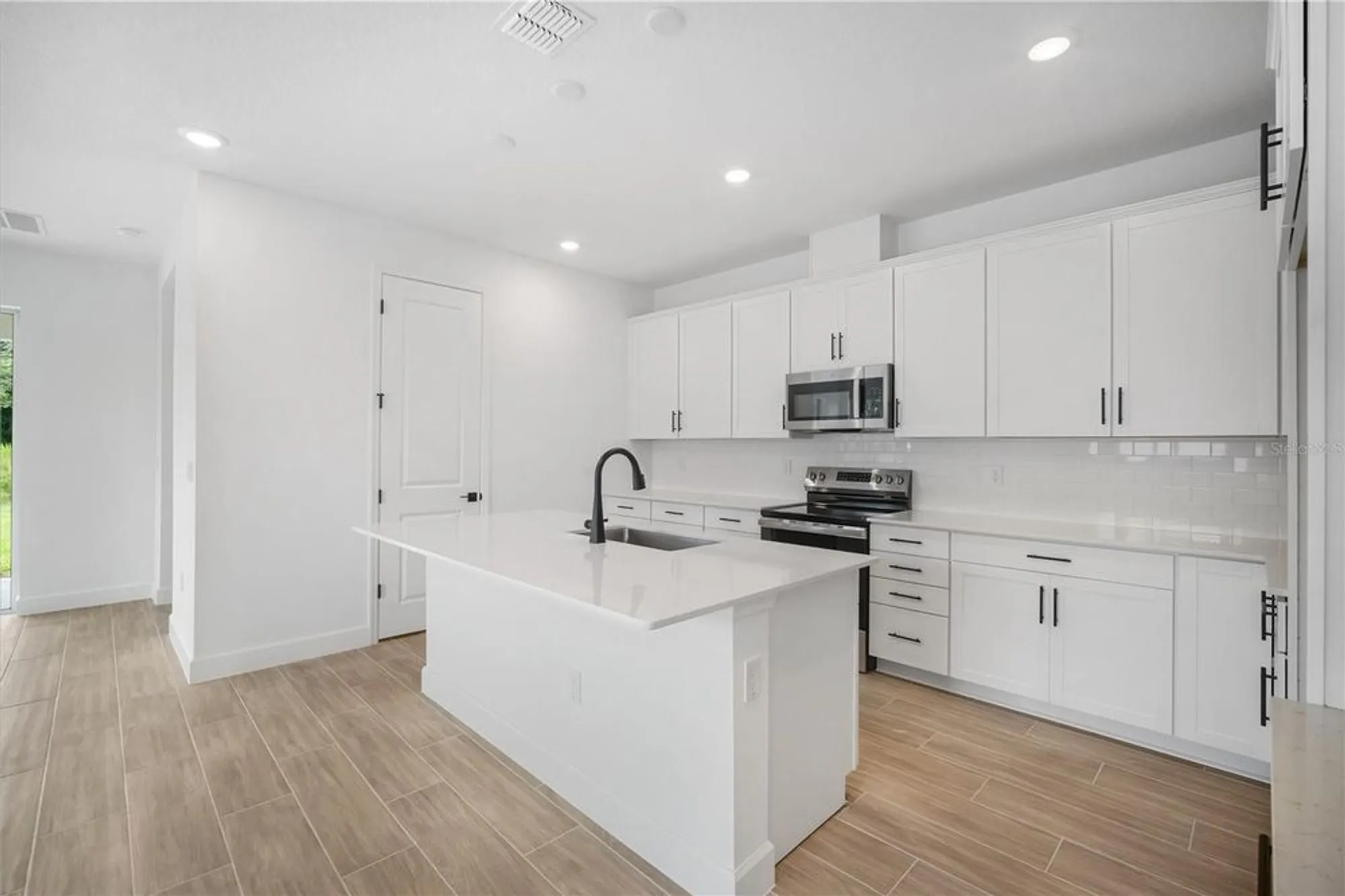 Property Slideshow image 14 of 45 | 9195 players dr, Weeki Wachee, FL, 34613