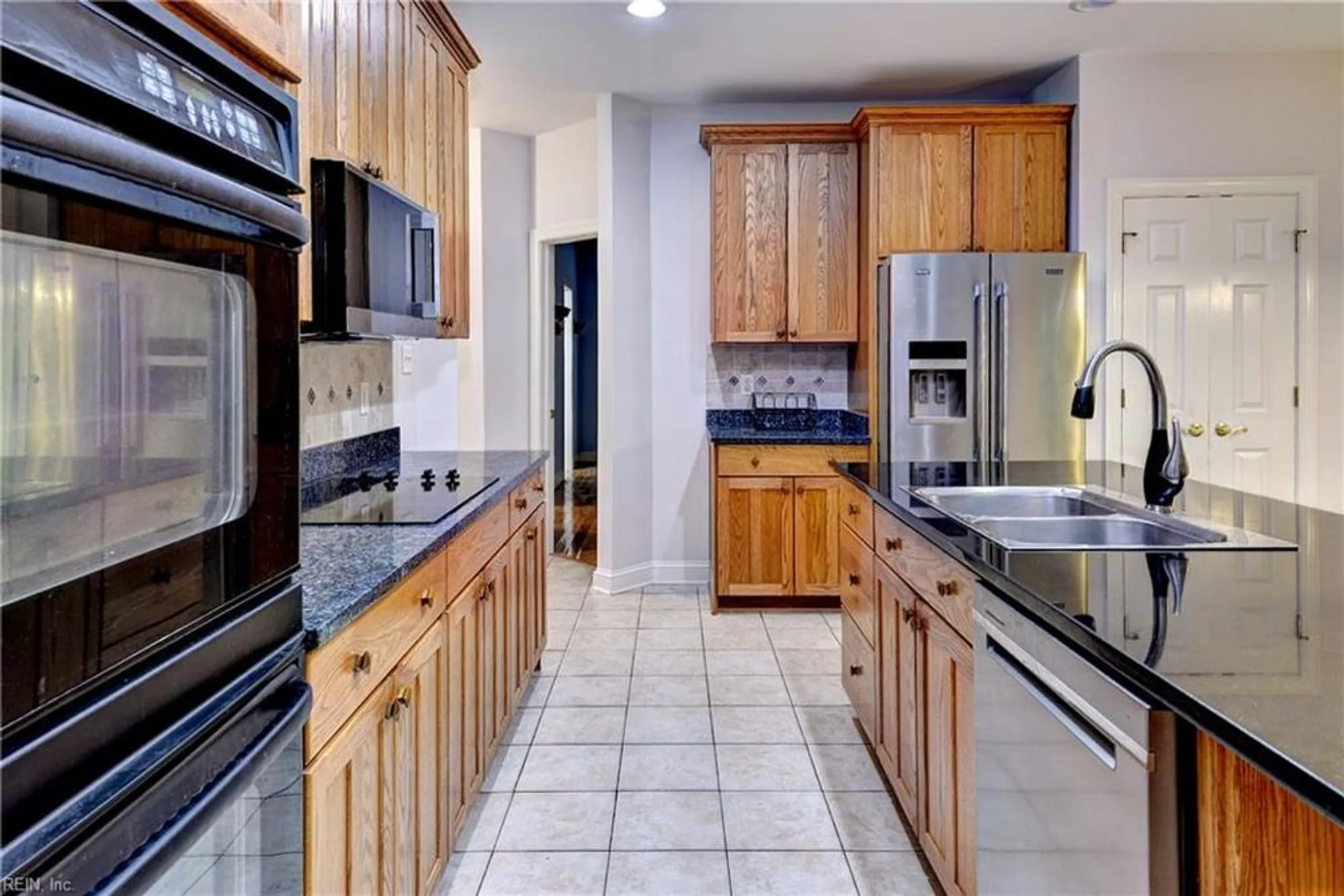 Property Slideshow image 11 of 47 | 108 aberdeen, Williamsburg, VA, 23188