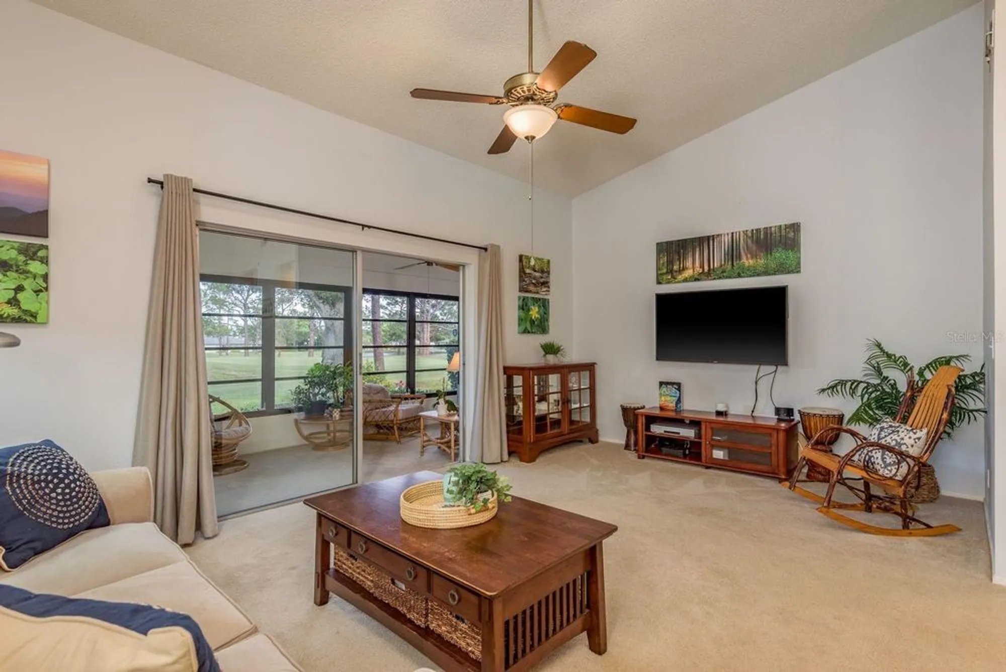 Property Slideshow image 10 of 62 | 1109 tartan dr c, Palm Harbor, FL, 34684