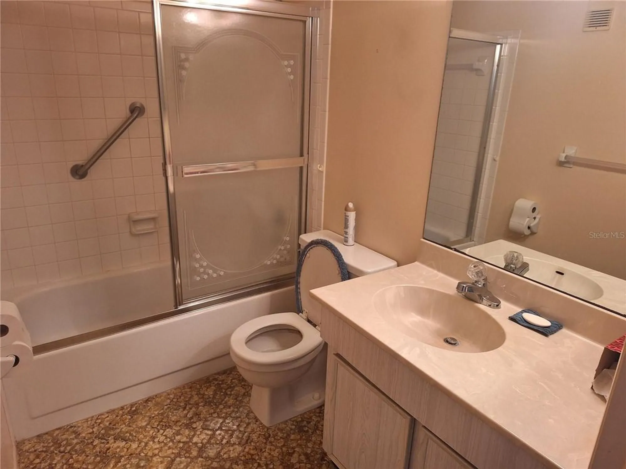 Property Slideshow image 18 of 23 | 5970 80th st n unit 312, St Petersburg, FL, 33709