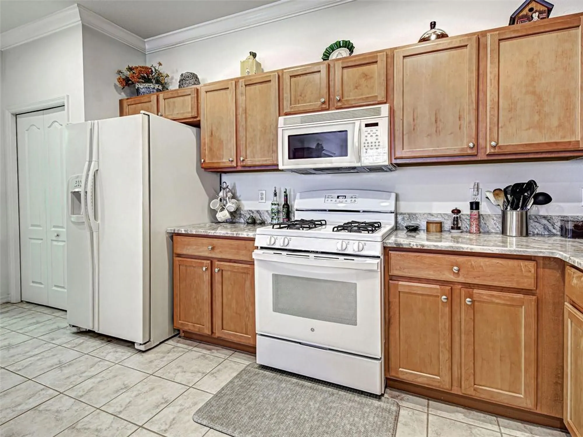 Property Slideshow image 40 of 63 | 4911 whispering oaks dr, North Port, FL, 34287