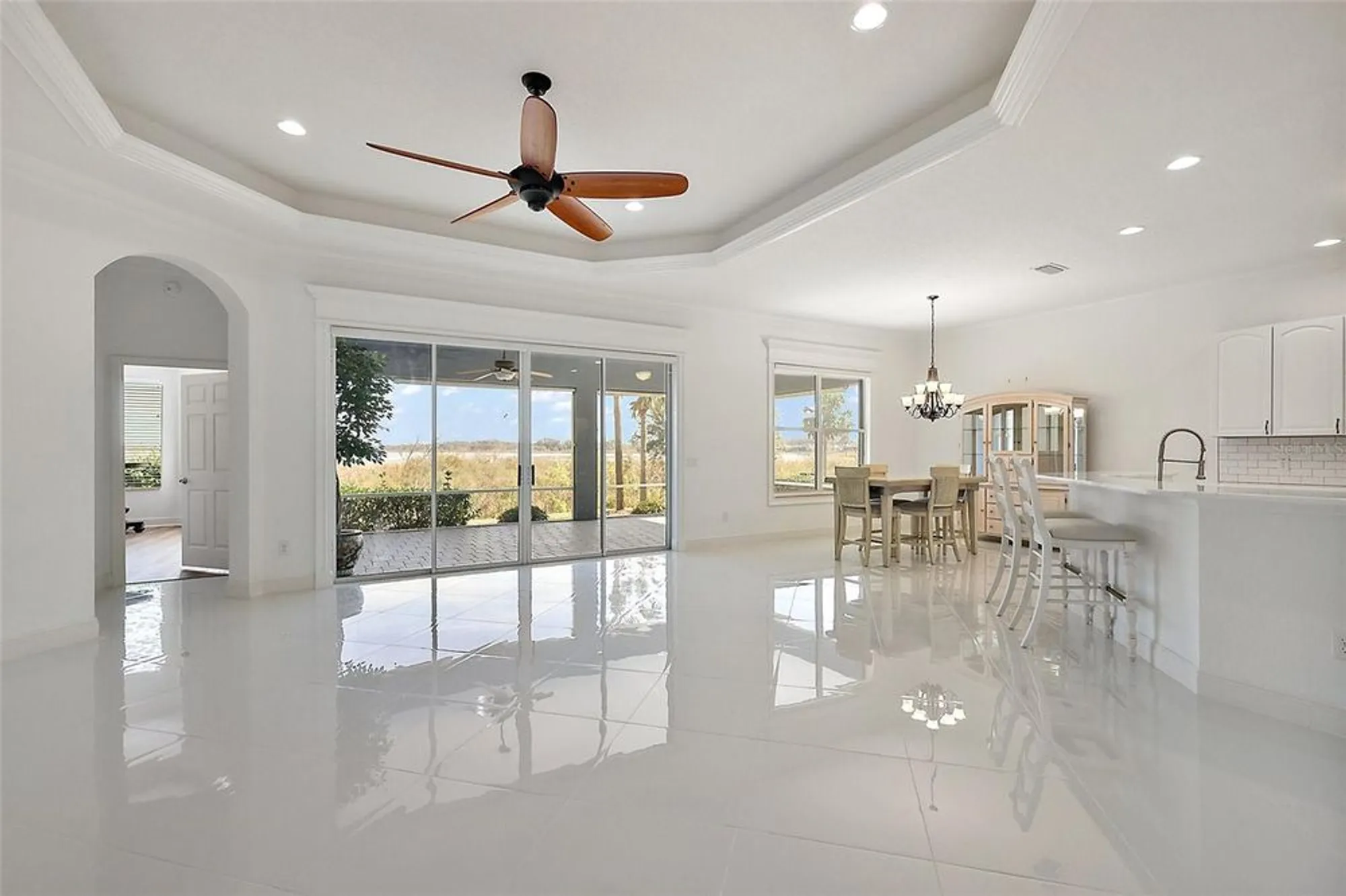Property Slideshow image 11 of 70 | 10173 lake miona way, Oxford, FL, 34484