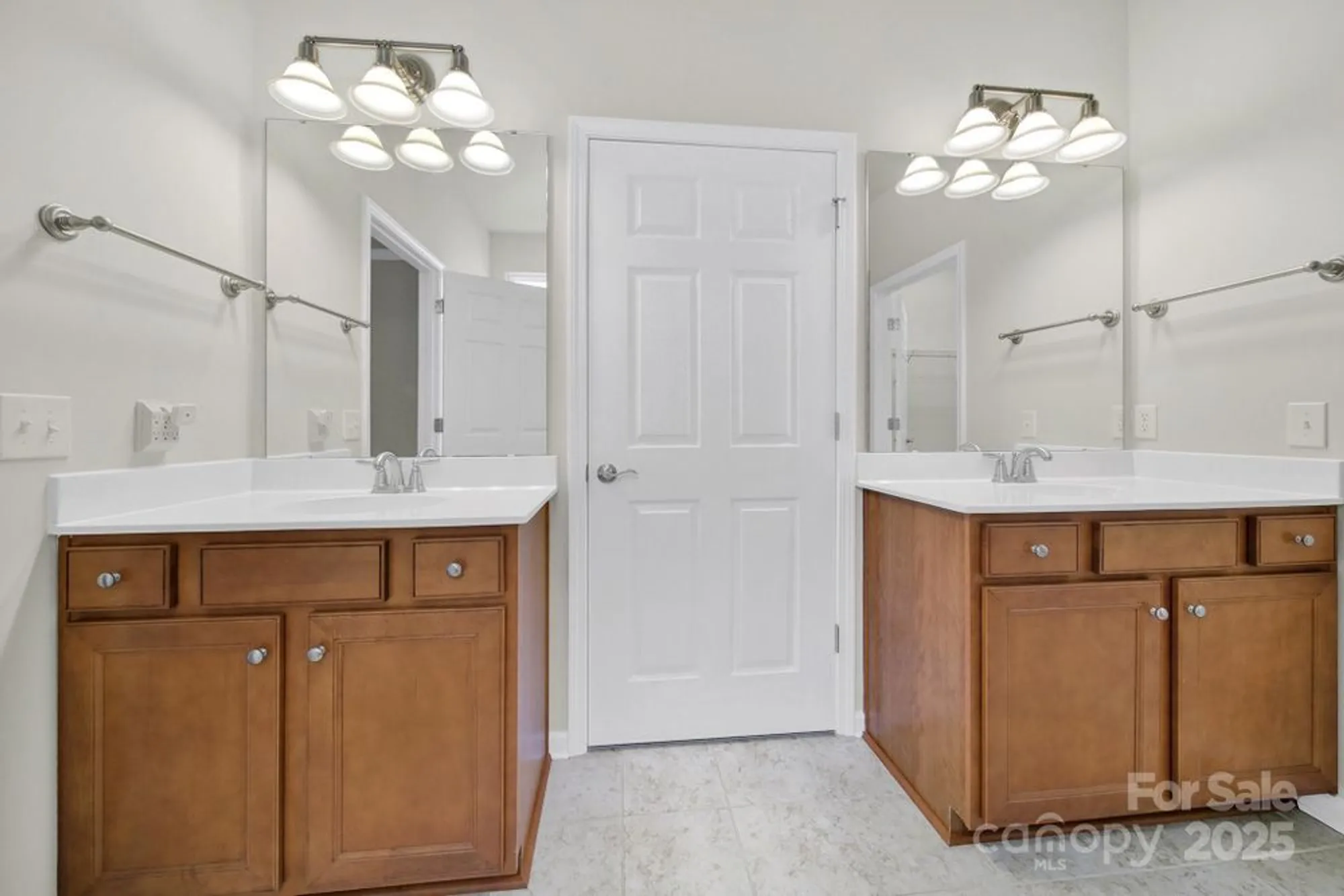 Property Slideshow image 20 of 46 | 2034 moultrie ct, Fort Mill, SC, 29707