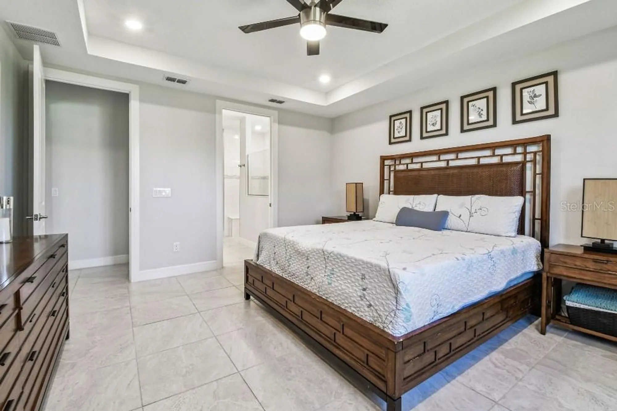 Property Slideshow image 20 of 49 | 20057 sea glass cir, Land O Lakes, FL, 34638