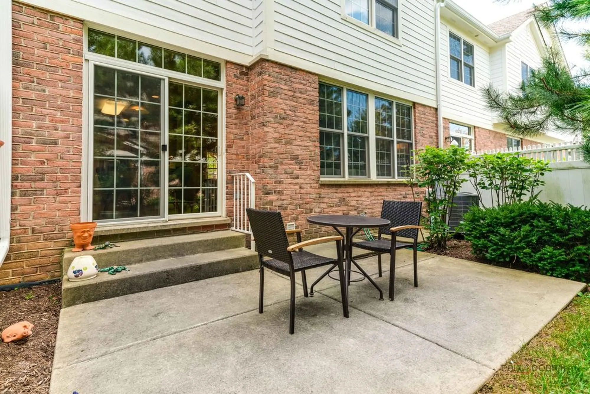 Property Slideshow image 33 of 36 | 1834 torrey pkwy, Libertyville, IL, 60048