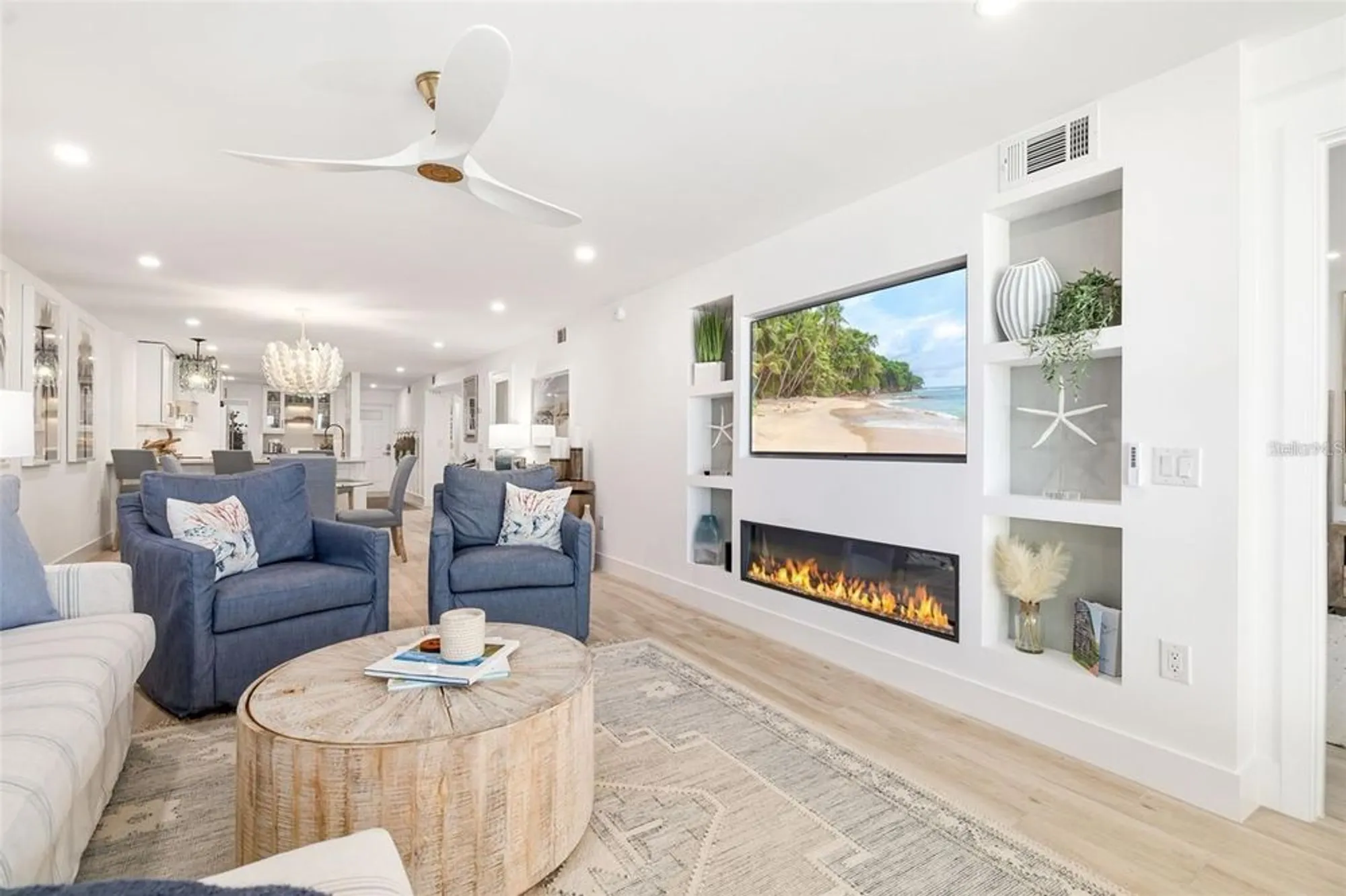 Property Slideshow image 27 of 69 | 19 whispering sands dr apt 302, Sarasota, FL, 34242