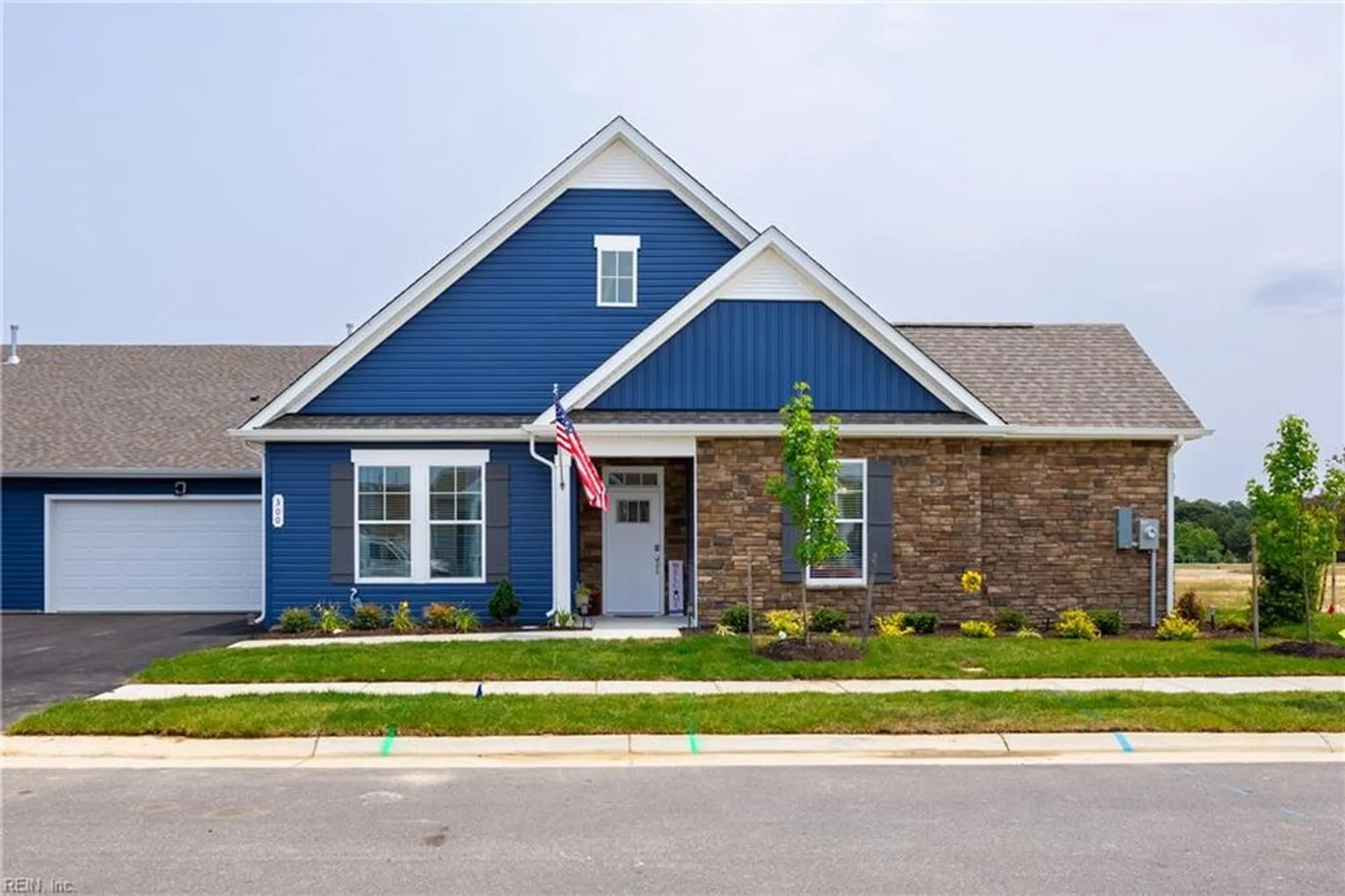 Property Slideshow image 1 of 27 | 104 cathedral st # 39-1, Smithfield, VA, 23430