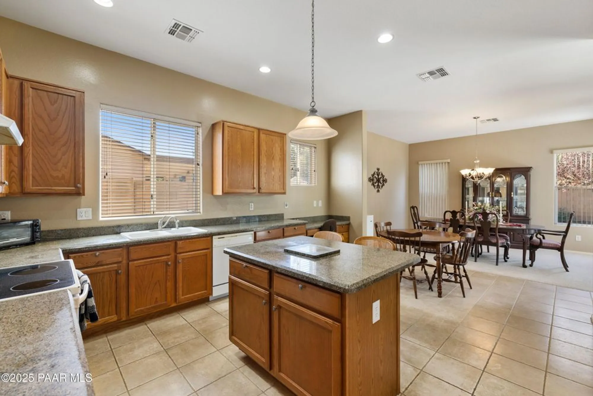 Property Slideshow image 5 of 40 | 8203 n sable way, Prescott Valley, AZ, 86315