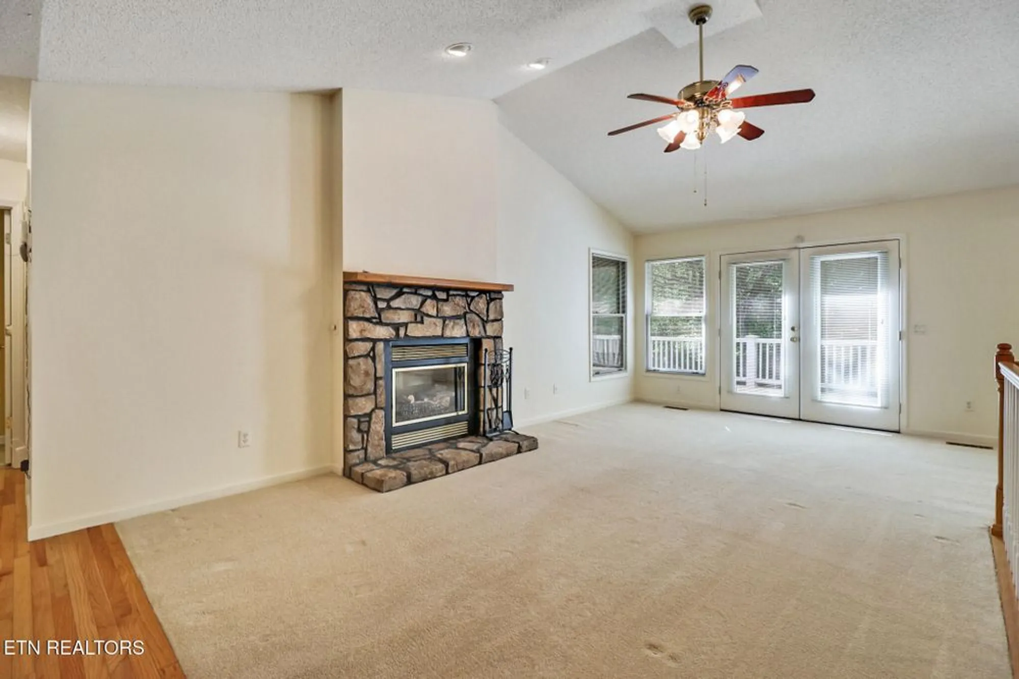 Property Slideshow image 7 of 54 | 104 flossmoor cir, Crossville, TN, 38558