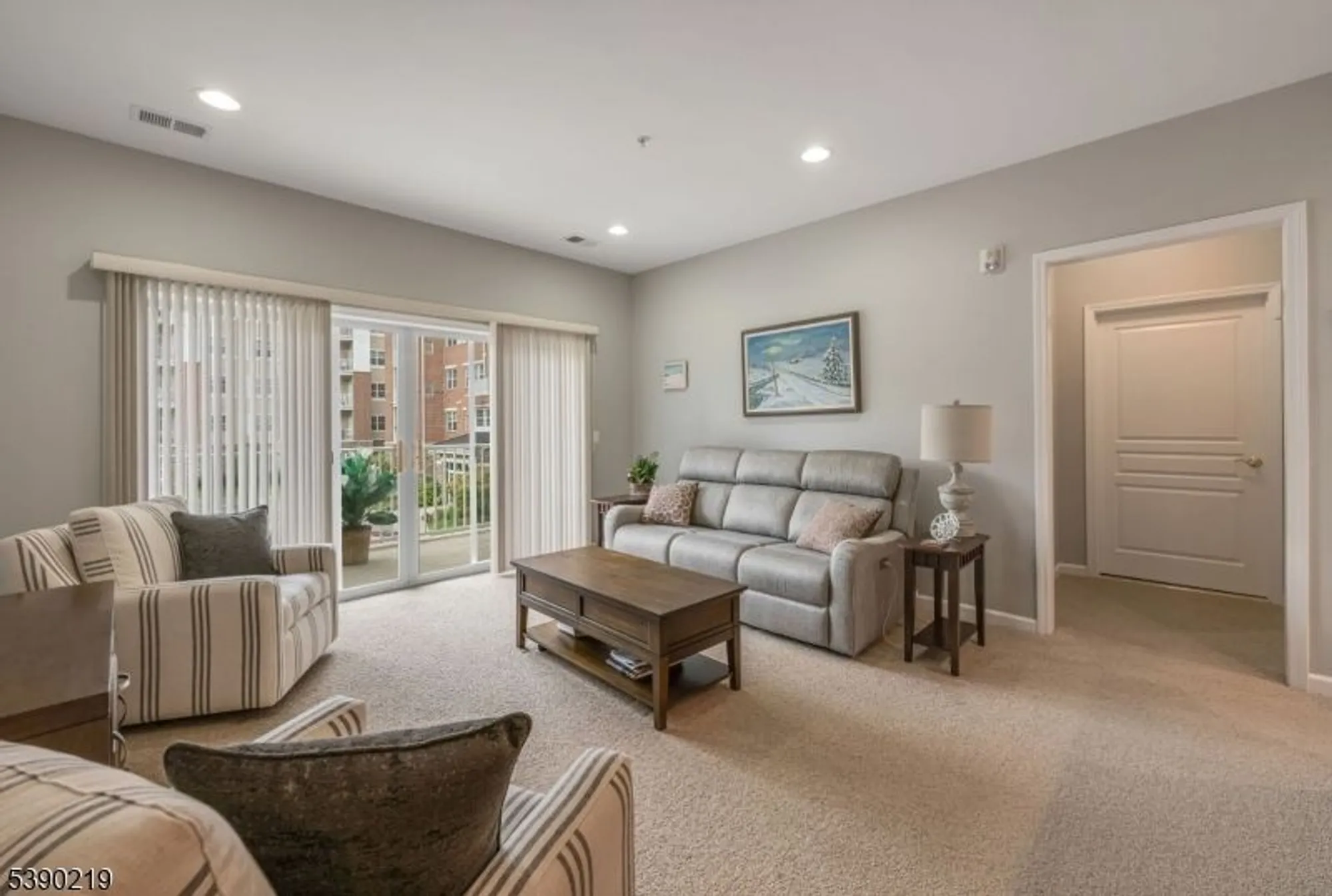 Property Slideshow image 7 of 28 | 9116 warrens way # 116, Wanaque, NJ, 07465