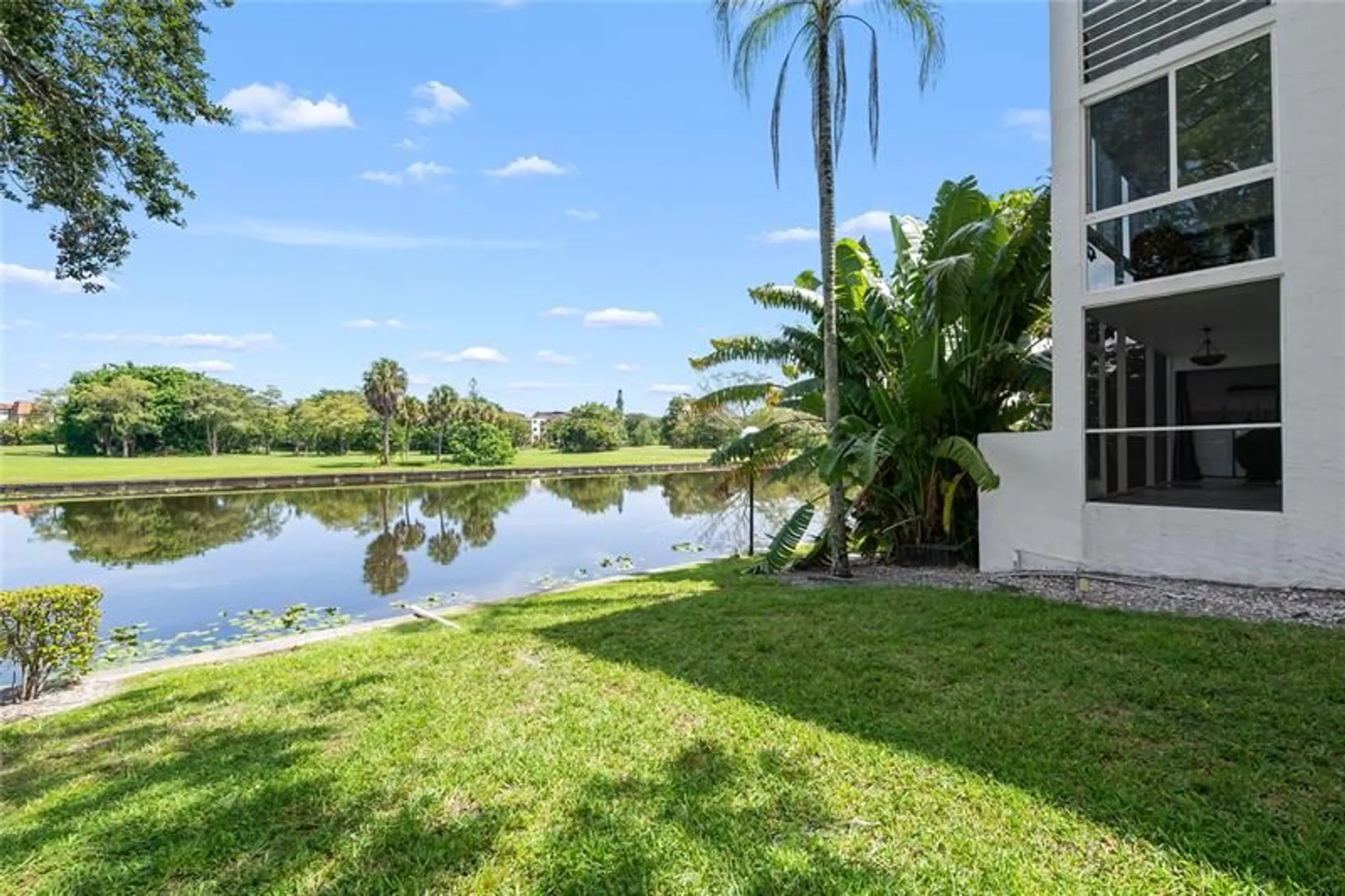 Property Slideshow image 21 of 27 | 3581 inverrary dr apt 104, Lauderhill, FL, 33319