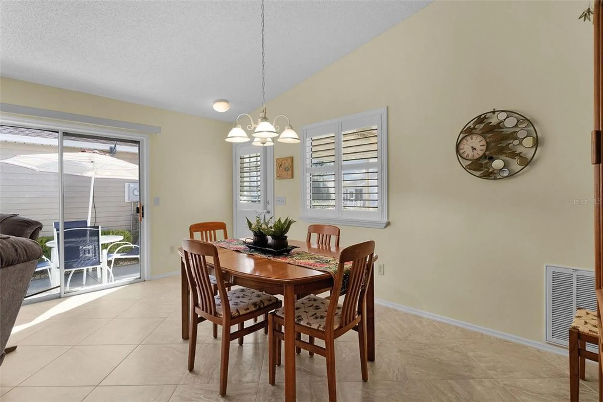 Property Slideshow image 25 of 35 | 3604 cambria cir, The Villages, FL, 32162