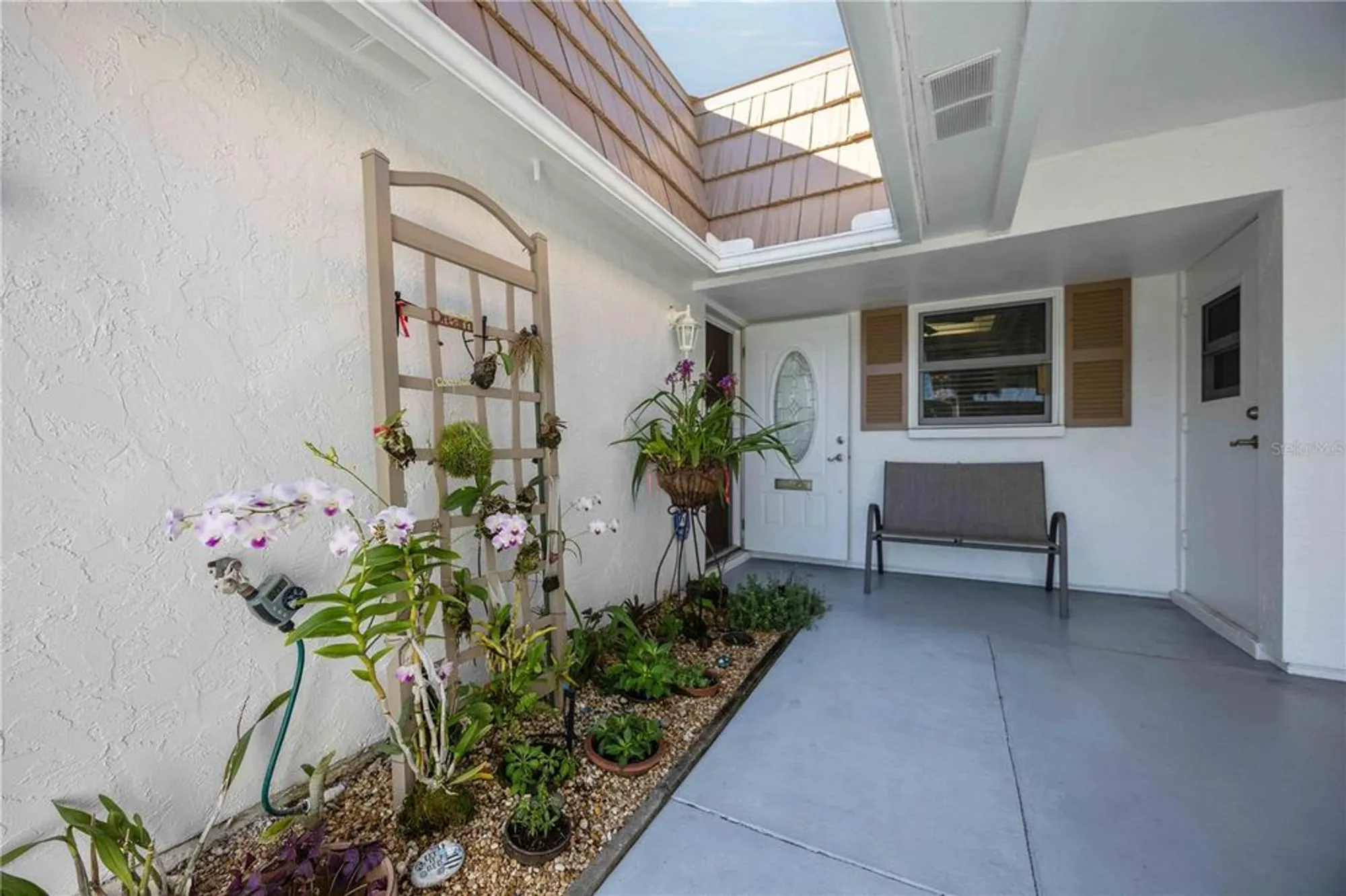 Property Slideshow image 2 of 20 | 5453 riverbluff cir # v68, Sarasota, FL, 34231