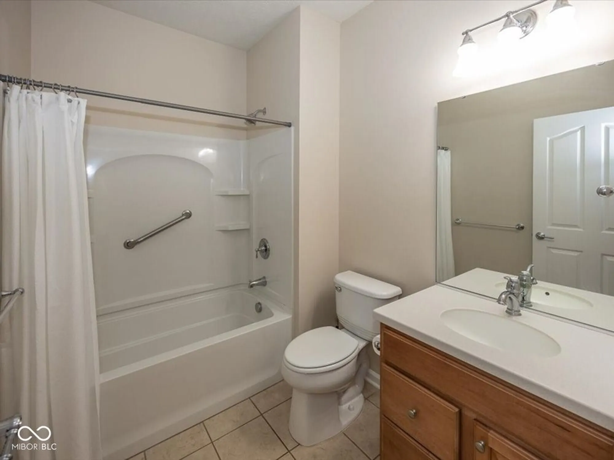 Property Slideshow image 42 of 50 | 16160 brookmere ave, Fishers, IN, 46037
