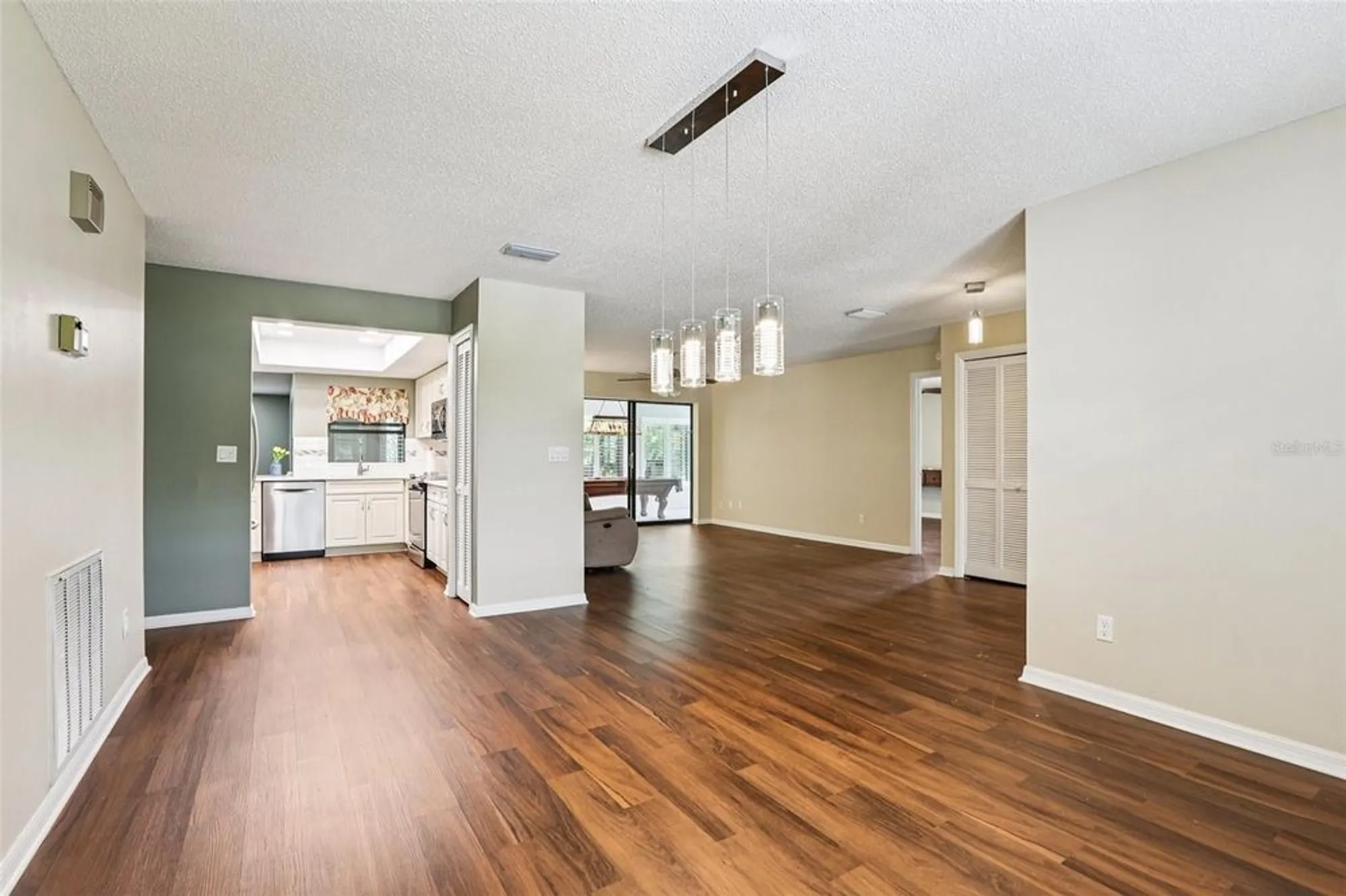 Property Slideshow image 8 of 72 | 1812 new bedford dr, Sun City Center, FL, 33573