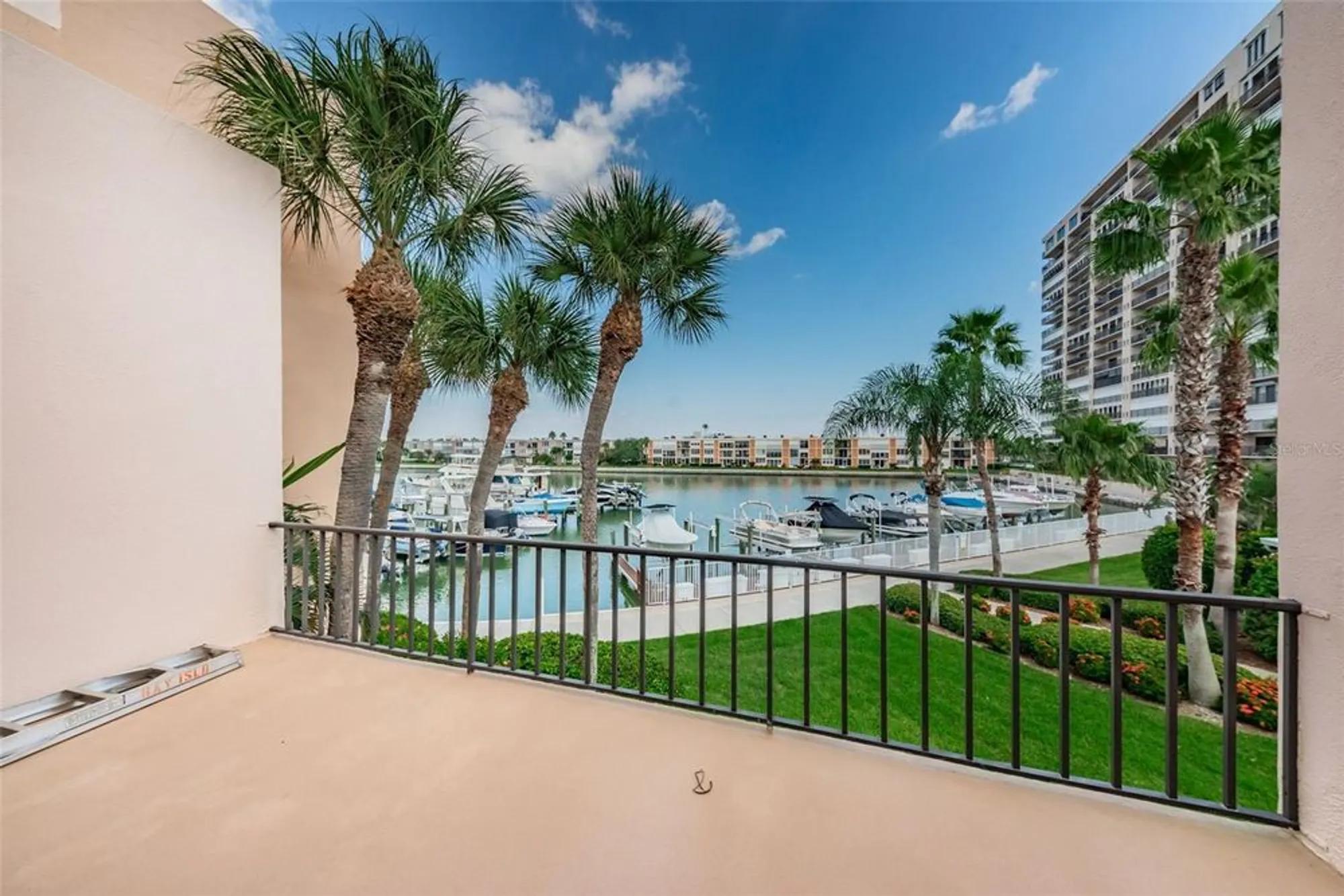 Property Slideshow image 84 of 90 | 7420 bay island dr 171, South Pasadena, FL, 33707