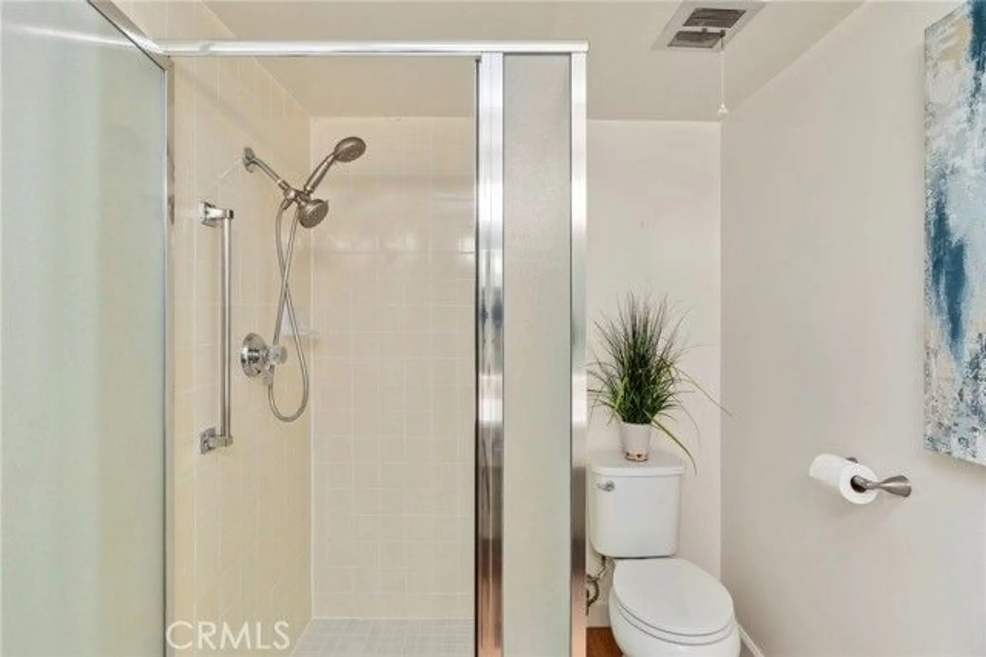 Property Slideshow image 18 of 35 | 225 avenida majorca n, Laguna Woods, CA, 92637