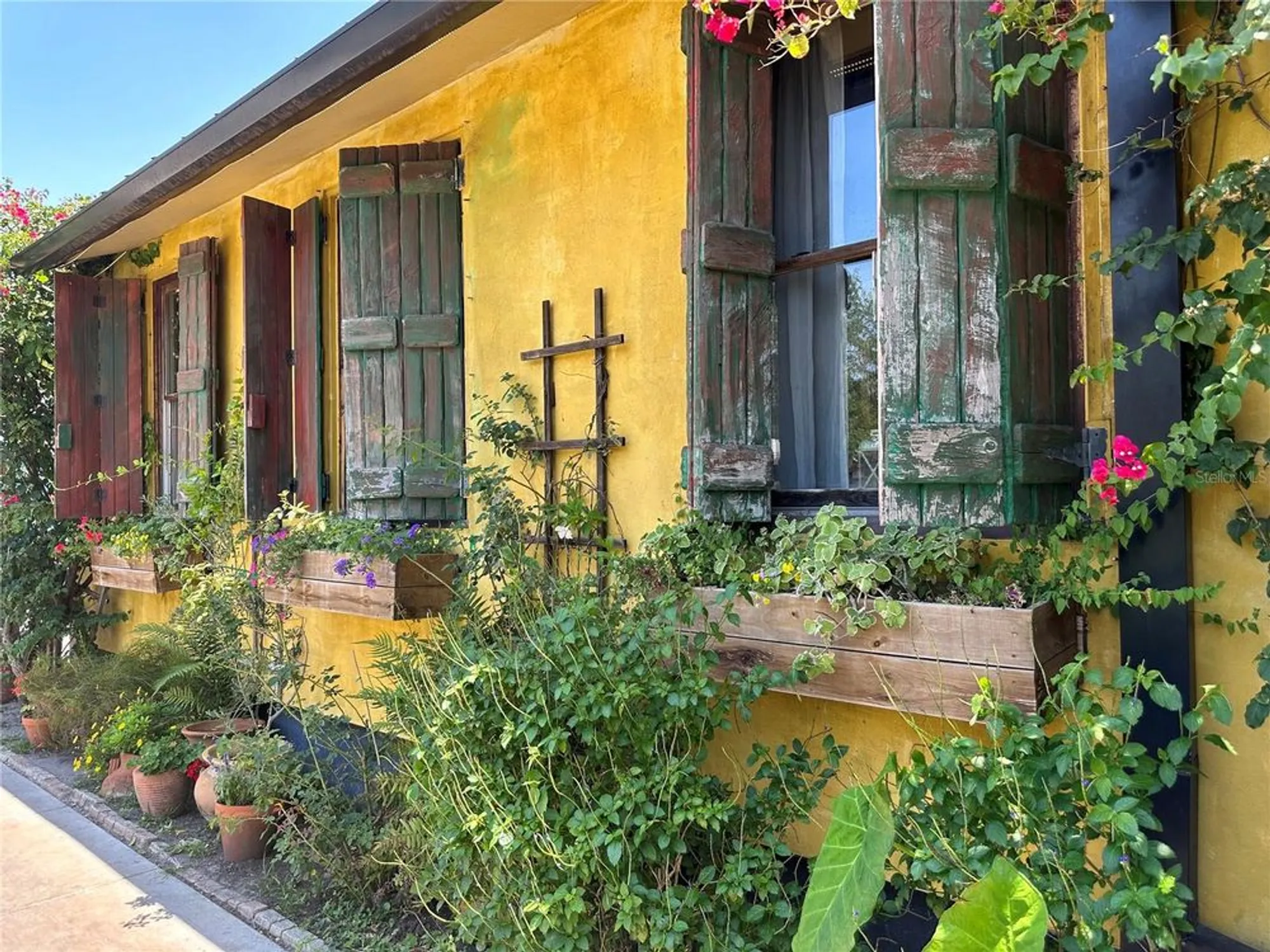 Property Slideshow image 87 of 99 | 5925 shore blvd 505, Gulfport, FL, 33707