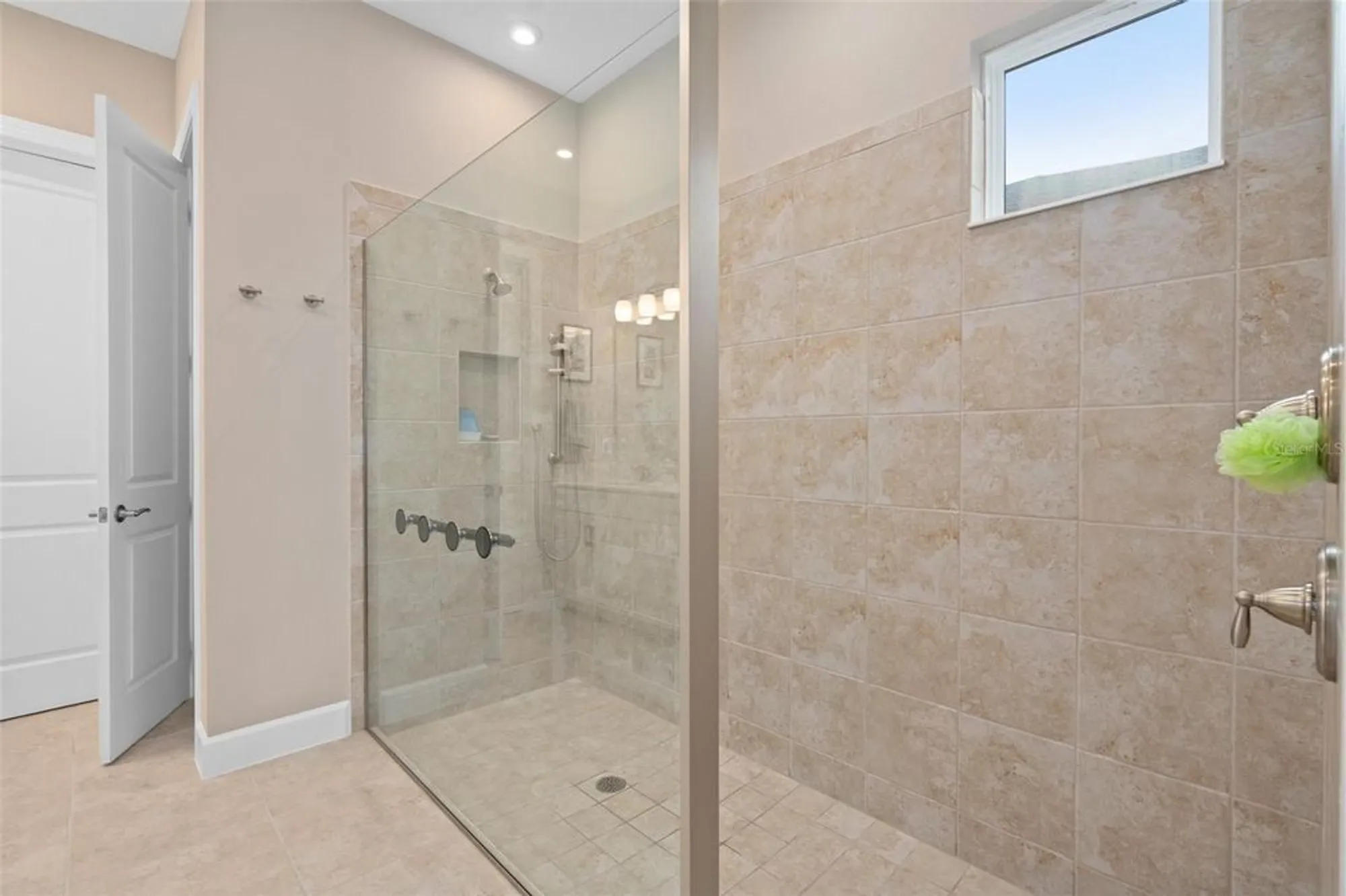 Property Slideshow image 18 of 70 | 1343 zeek ridge st, Clermont, FL, 34715