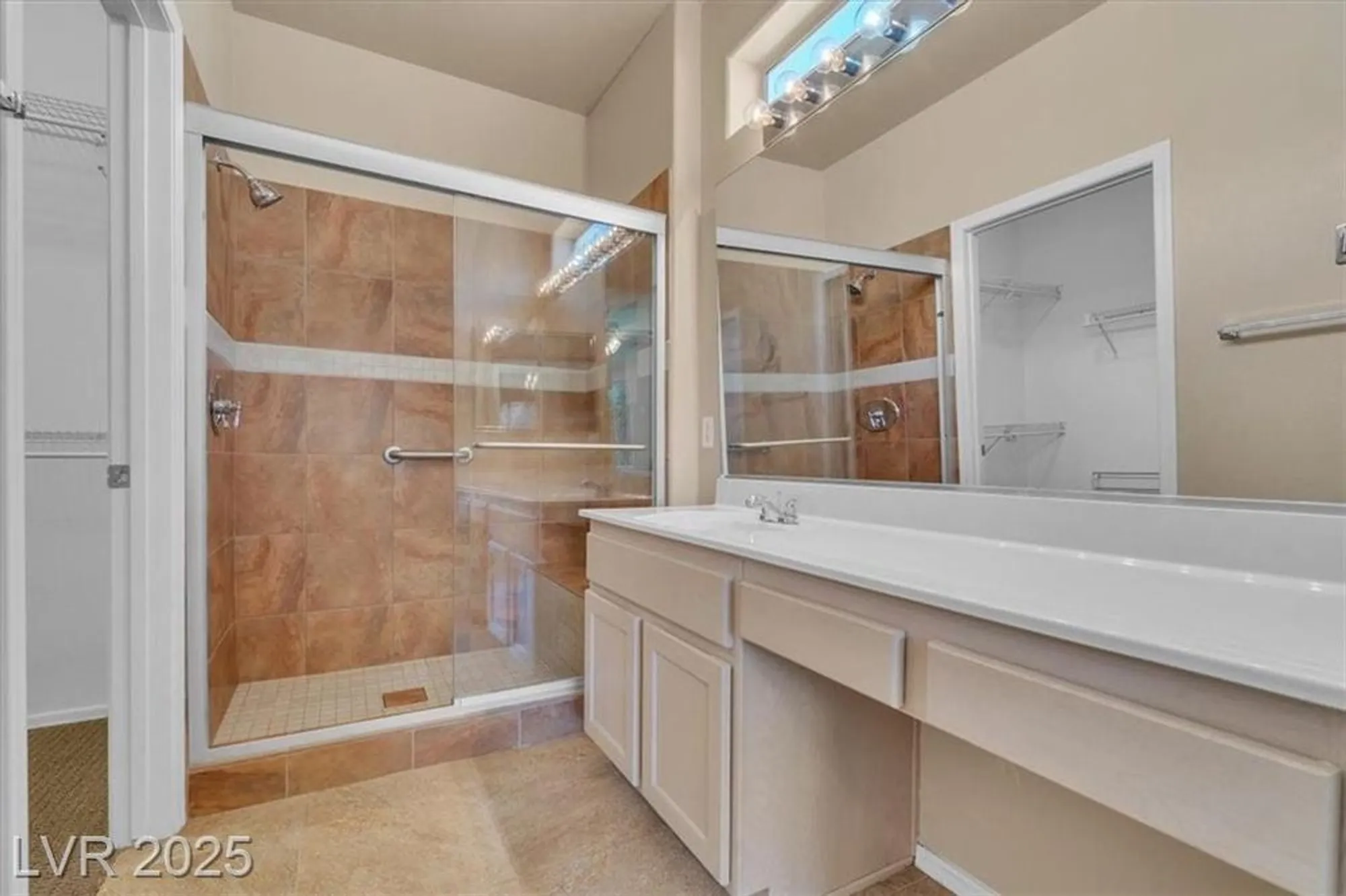 Property Slideshow image 20 of 36 | 2134 colvin run dr, Henderson, NV, 89052