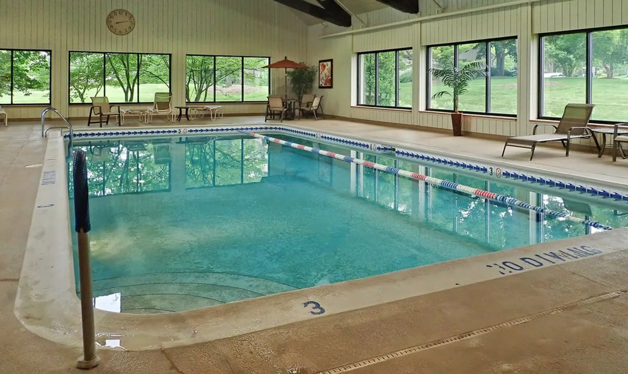 Property Slideshow image 31 of 53 | 668 shoreline rd, Lake Barrington, IL, 60010