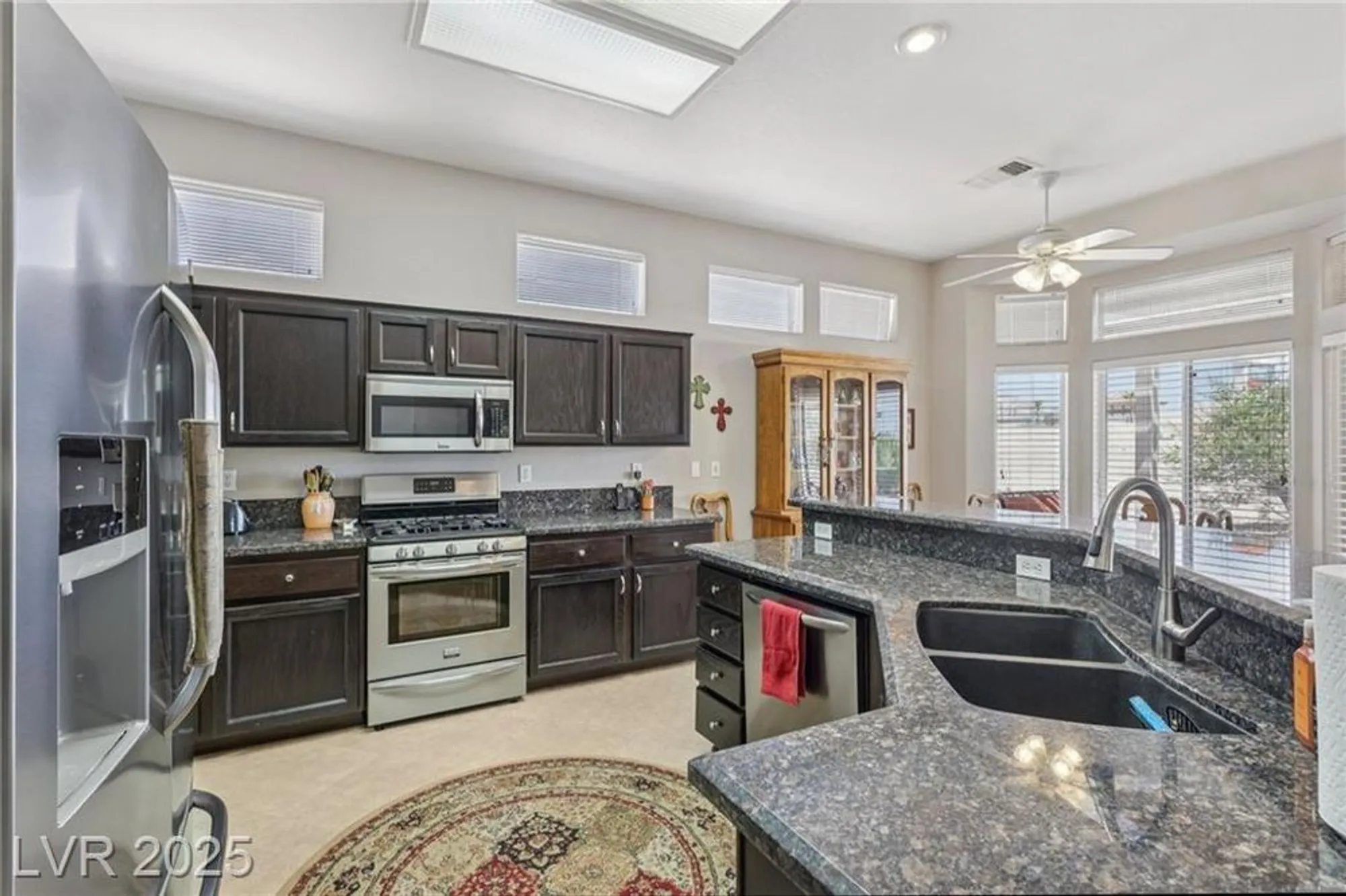 Property Slideshow image 21 of 56 | 10428 villa ridge dr, Las Vegas, NV, 89134