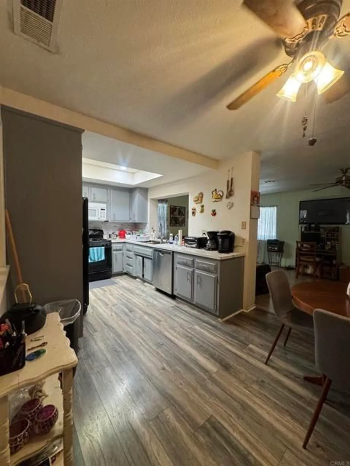 Property Slideshow image 15 of 24 | 2219 el toro cir, Hemet, CA, 92545
