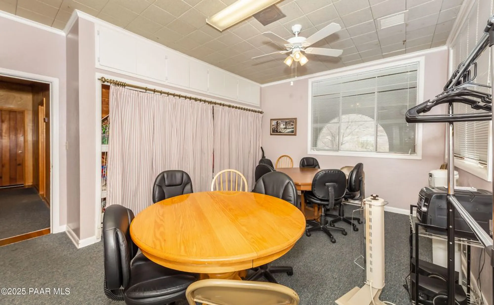 Property Slideshow image 38 of 48 | 1947 e mountain hollow dr, Prescott, AZ, 86301