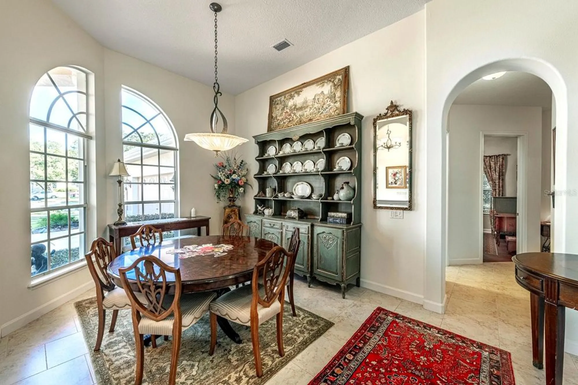 Property Slideshow image 10 of 64 | 5061 greenbriar trl, Mount Dora, FL, 32757