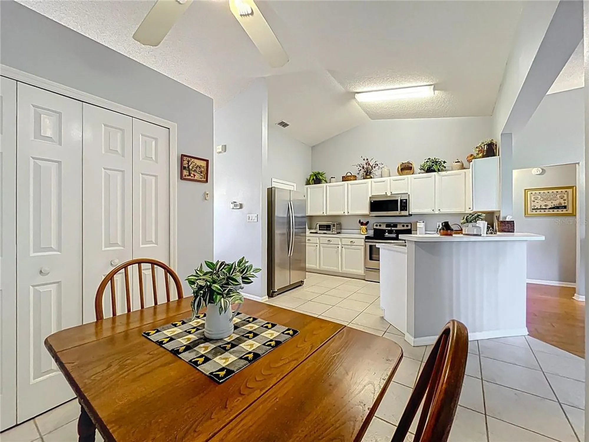 Property Slideshow image 23 of 52 | 26338 glen eagle dr, Leesburg, FL, 34748