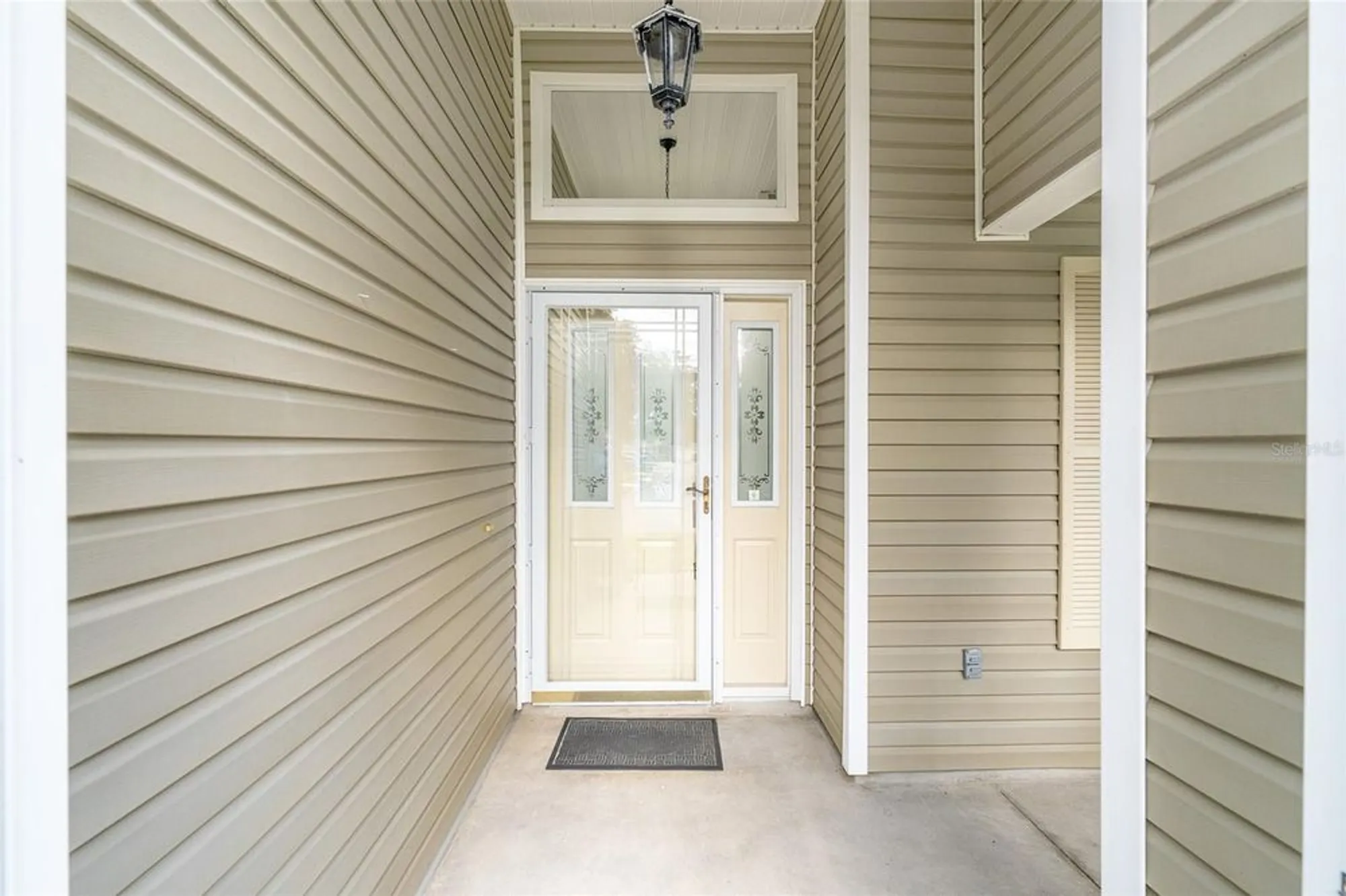 Property Slideshow image 5 of 37 | 24817 cranes roost cir, Leesburg, FL, 34748