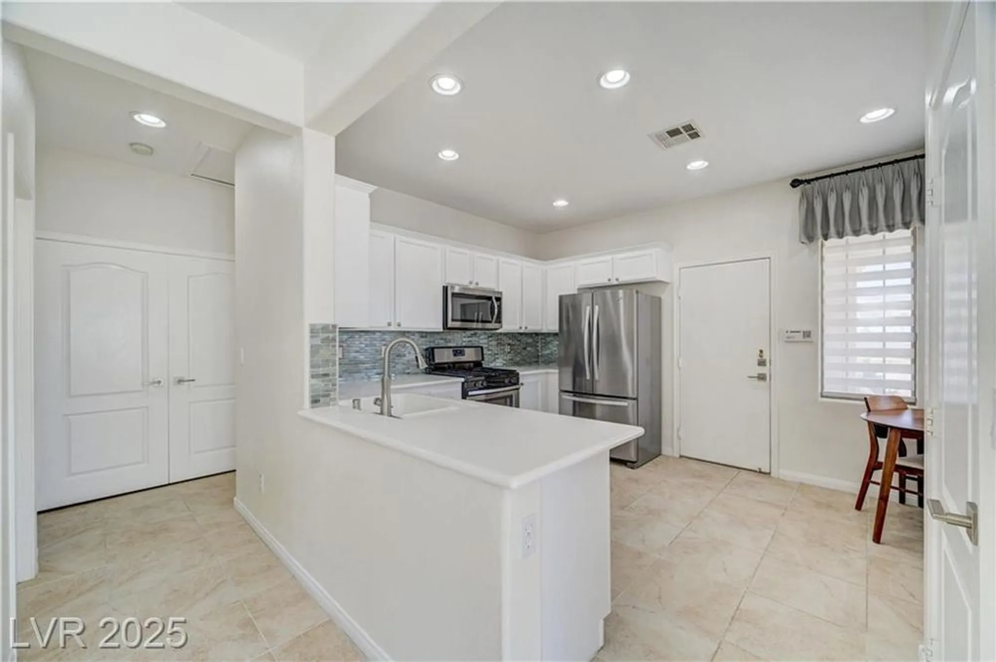 Property Slideshow image 45 of 94 | 5829 summit greens st, North Las Vegas, NV, 89081