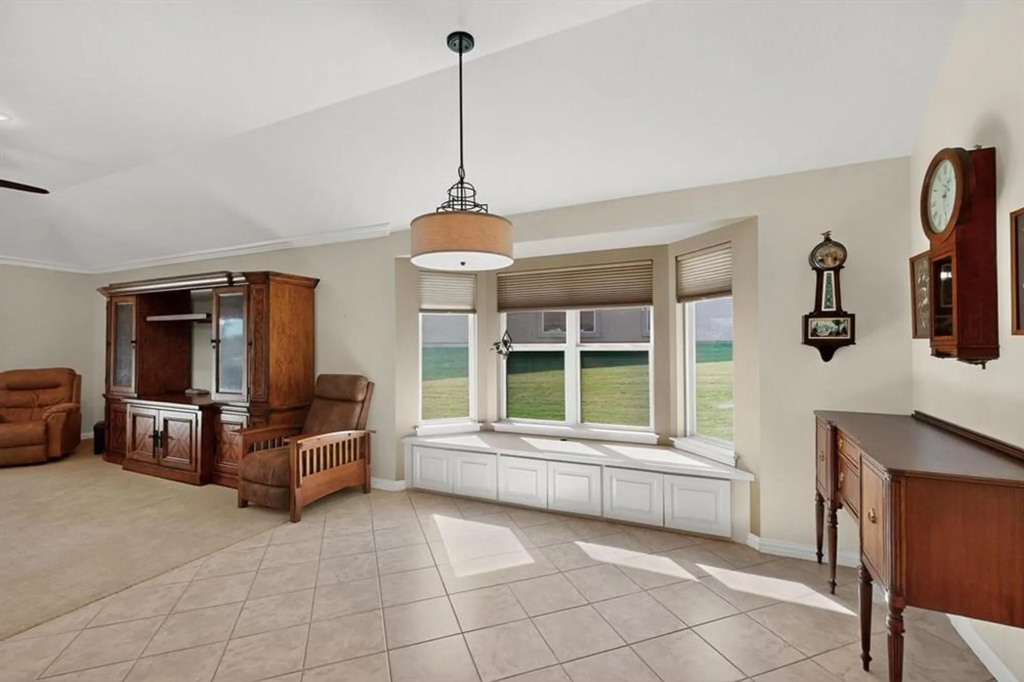 Property Slideshow image 13 of 39 | 8717 sarasota, Denton, TX, 76207