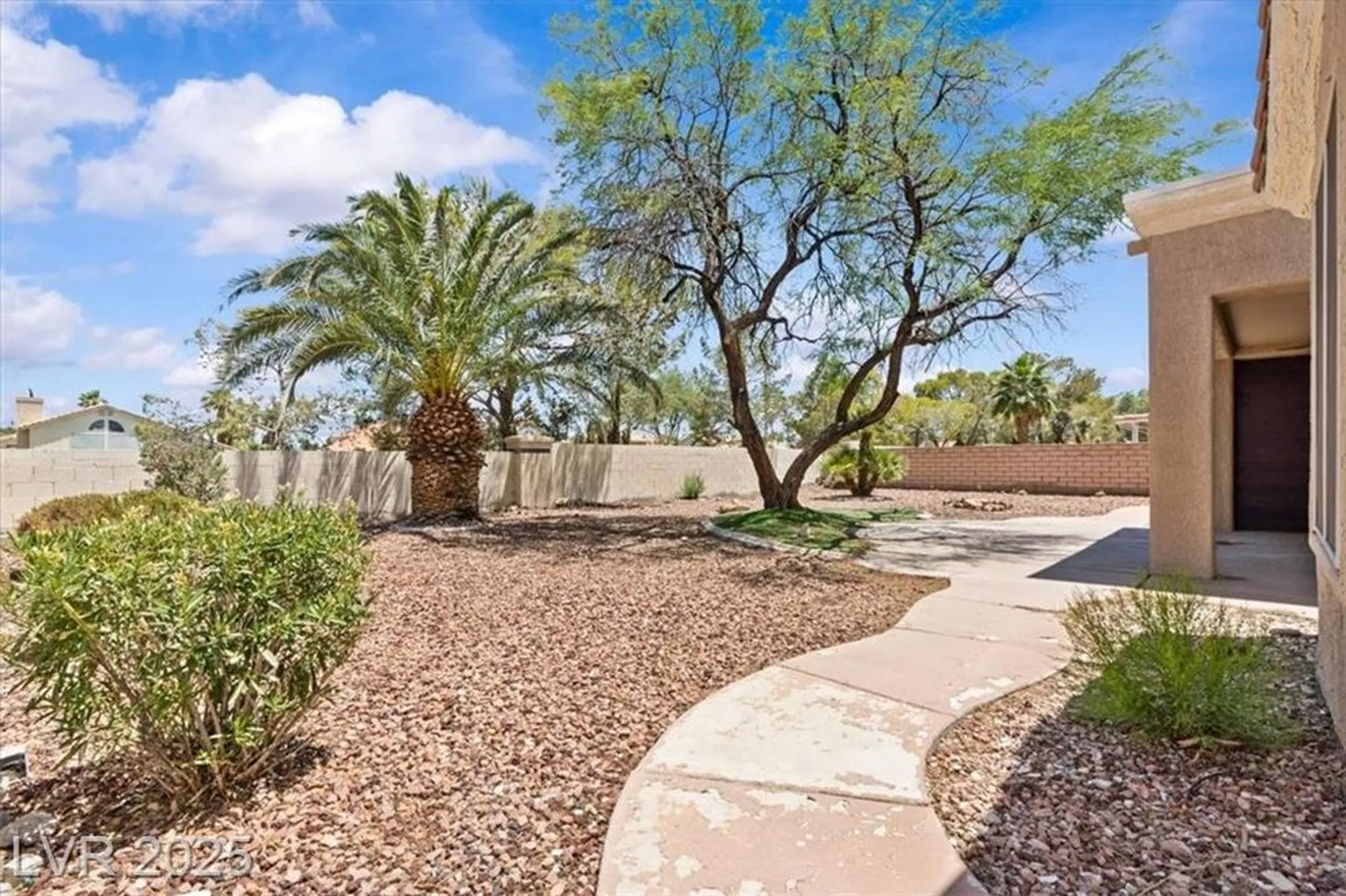 Property Slideshow image 23 of 24 | 2824 morning ridge dr, Las Vegas, NV, 89134